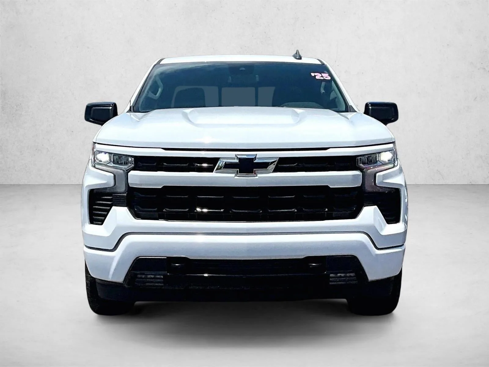 2025 Chevrolet Silverado 1500 RST photo 3