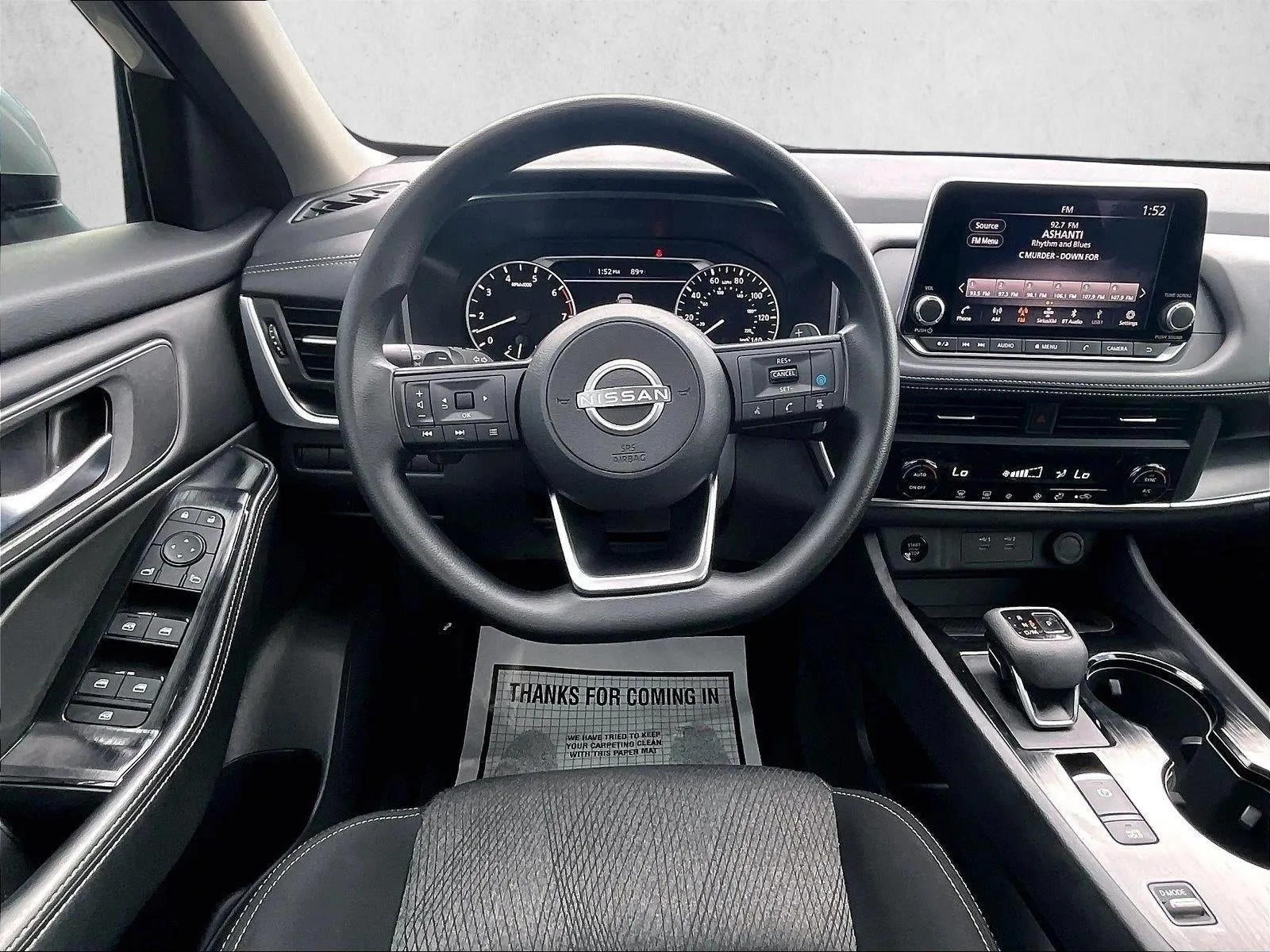 2024 Nissan Rogue SV FWD photo 7