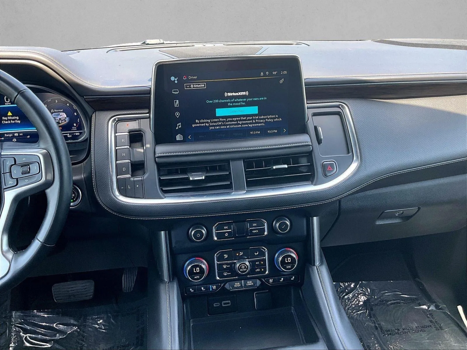 2023 Chevrolet Suburban Premier photo 8