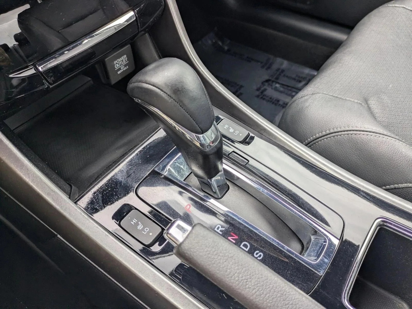 2016 Honda Accord Coupe EX-L CVT PZEV with Navigation and Honda Sensing photo 12