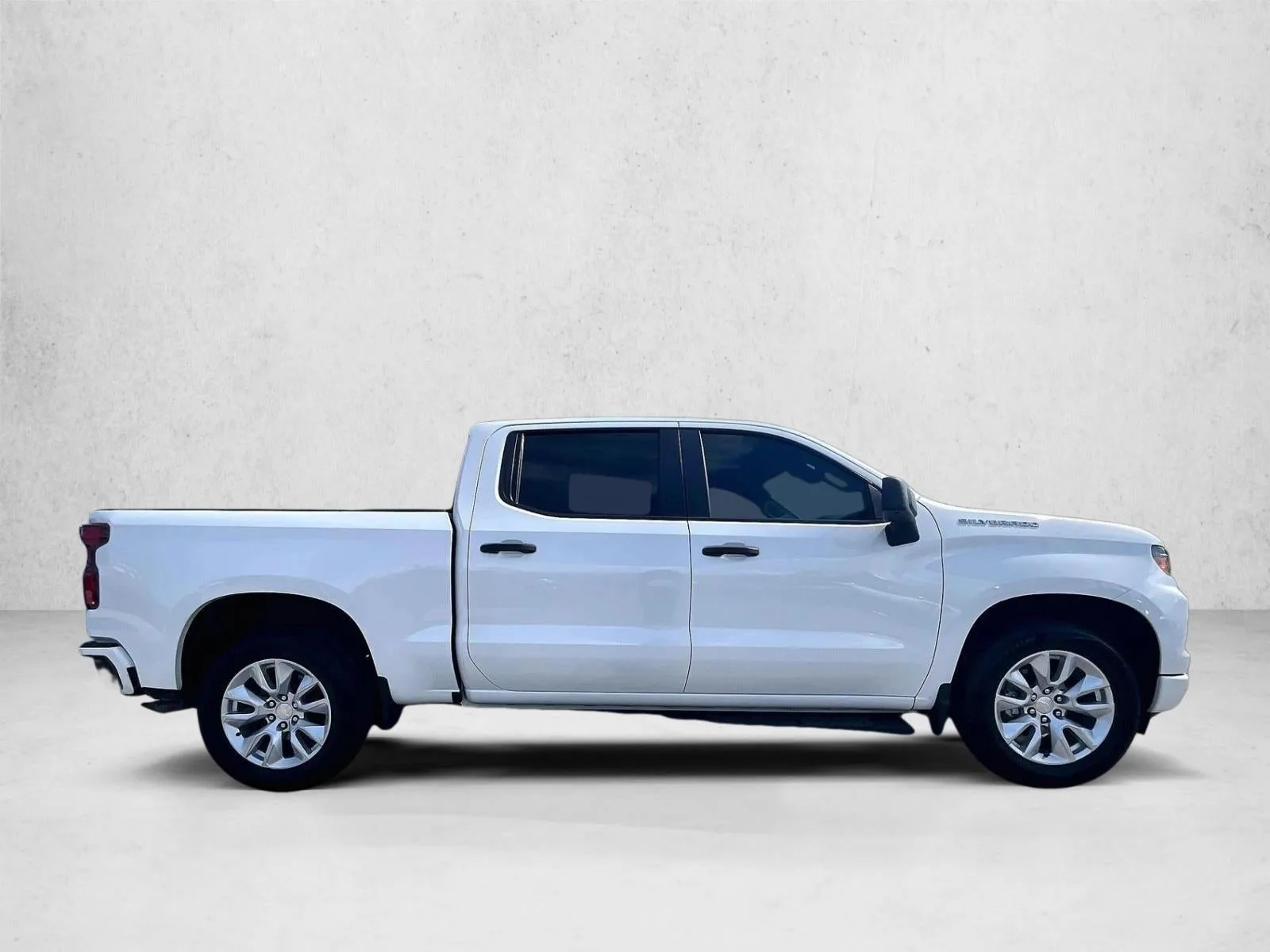 2022 Chevrolet Silverado 1500 Custom photo 5