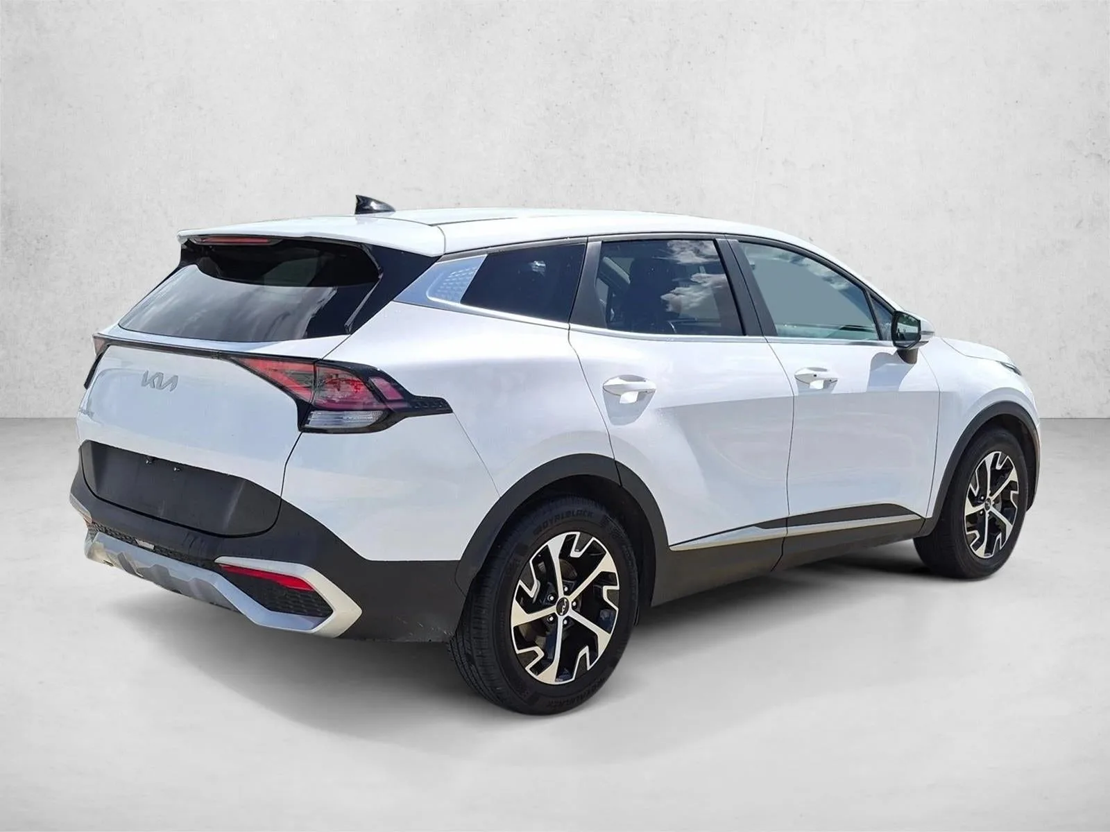 2024 Kia Sportage EX FWD photo 5