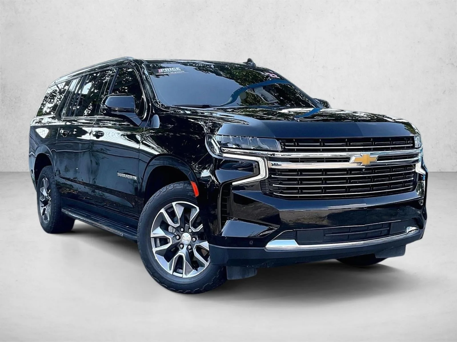 2022 Chevrolet Suburban LT photo 12