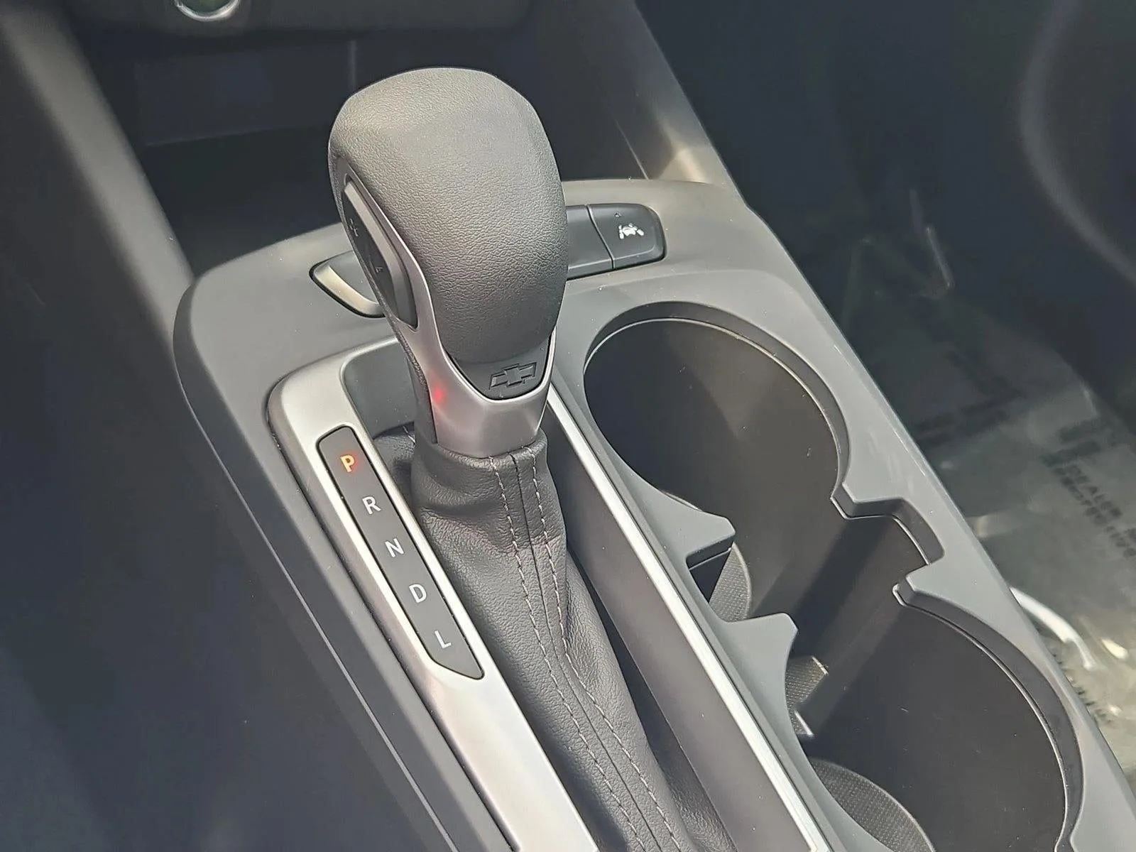 2025 Chevrolet Trax LS photo 12