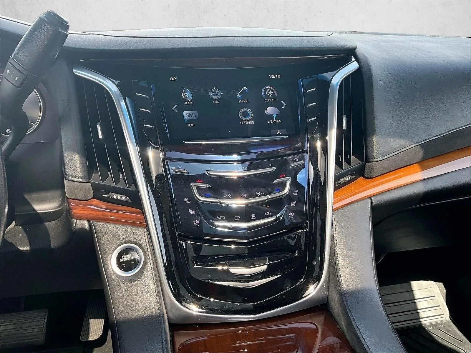 2019 Cadillac Escalade ESV Premium Luxury photo 8