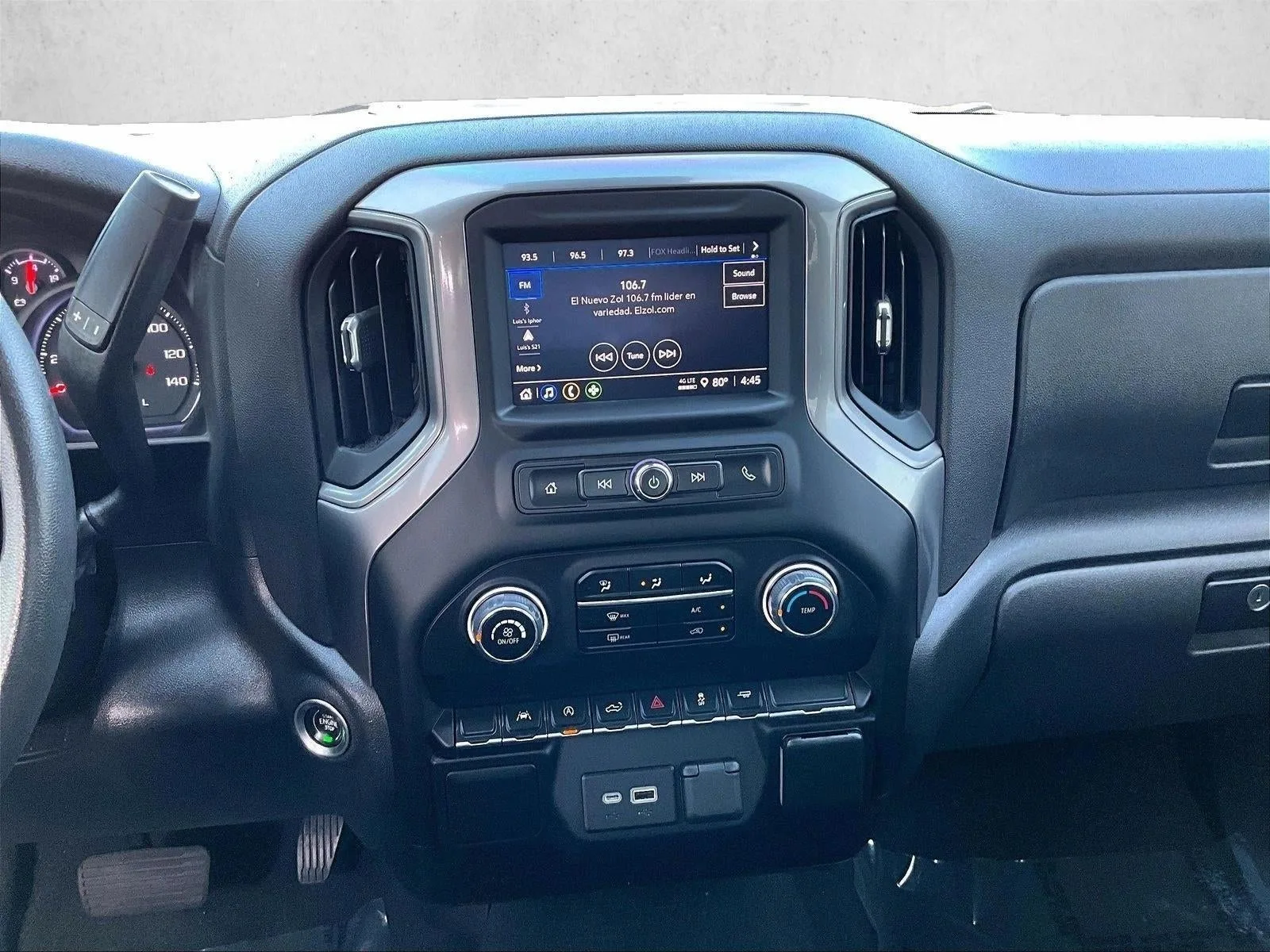 2023 Chevrolet Silverado 1500 Custom photo 8
