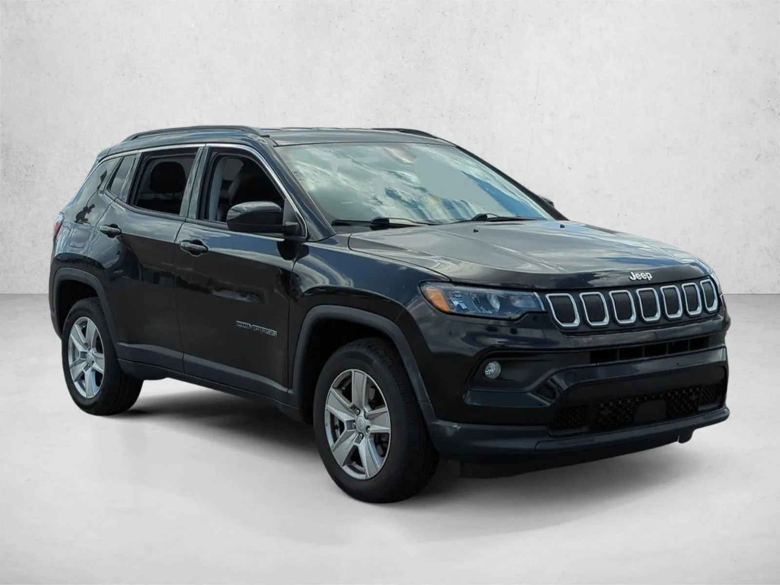 2022 Jeep Compass Latitude 4x4 photo 3