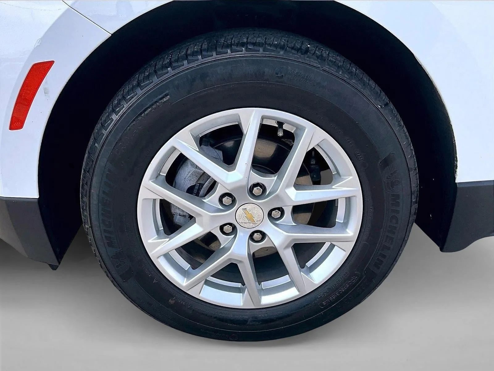 2023 Chevrolet Equinox LT photo 10