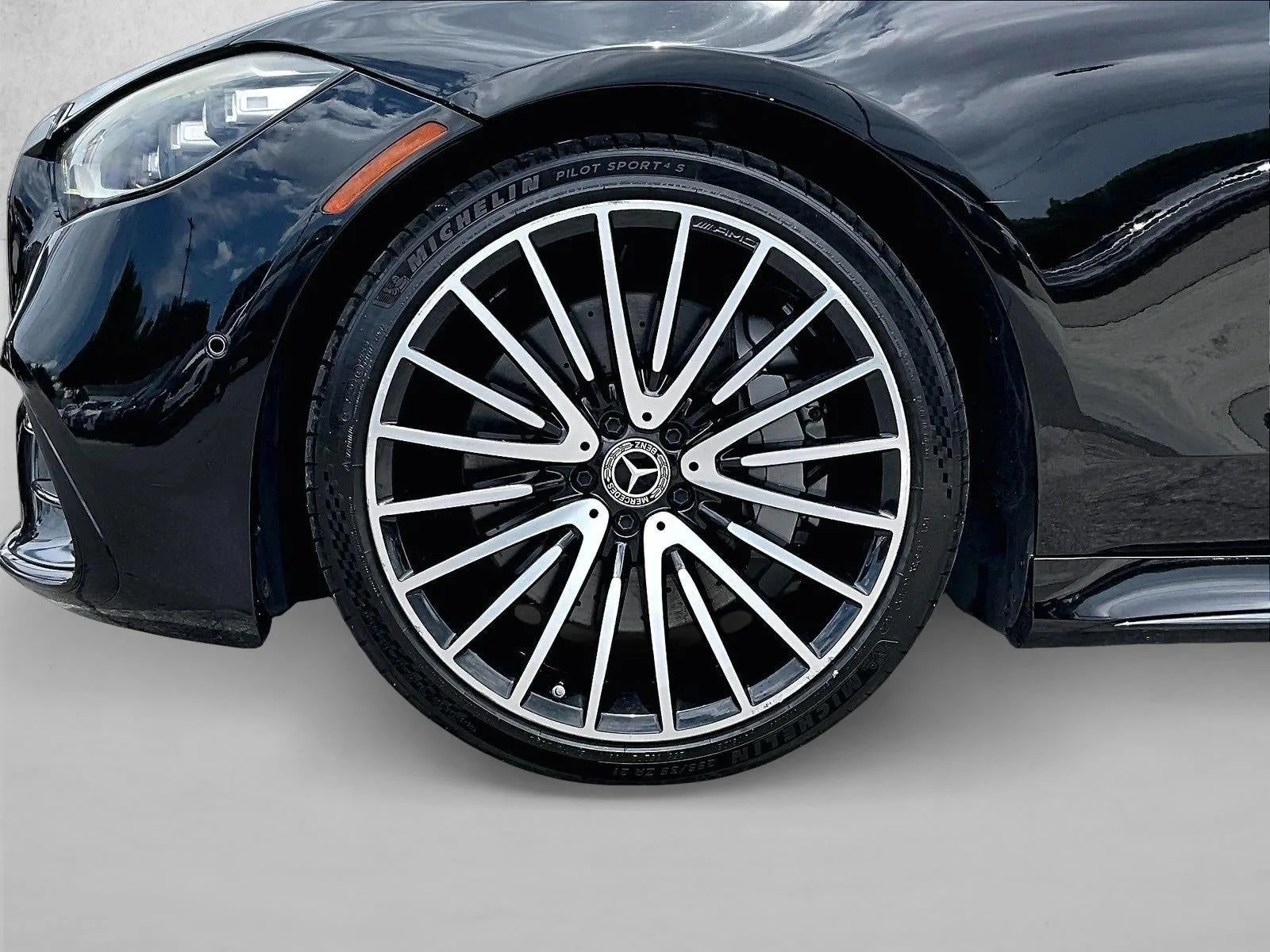 2021 Mercedes-Benz S 580 4MATIC® photo 10