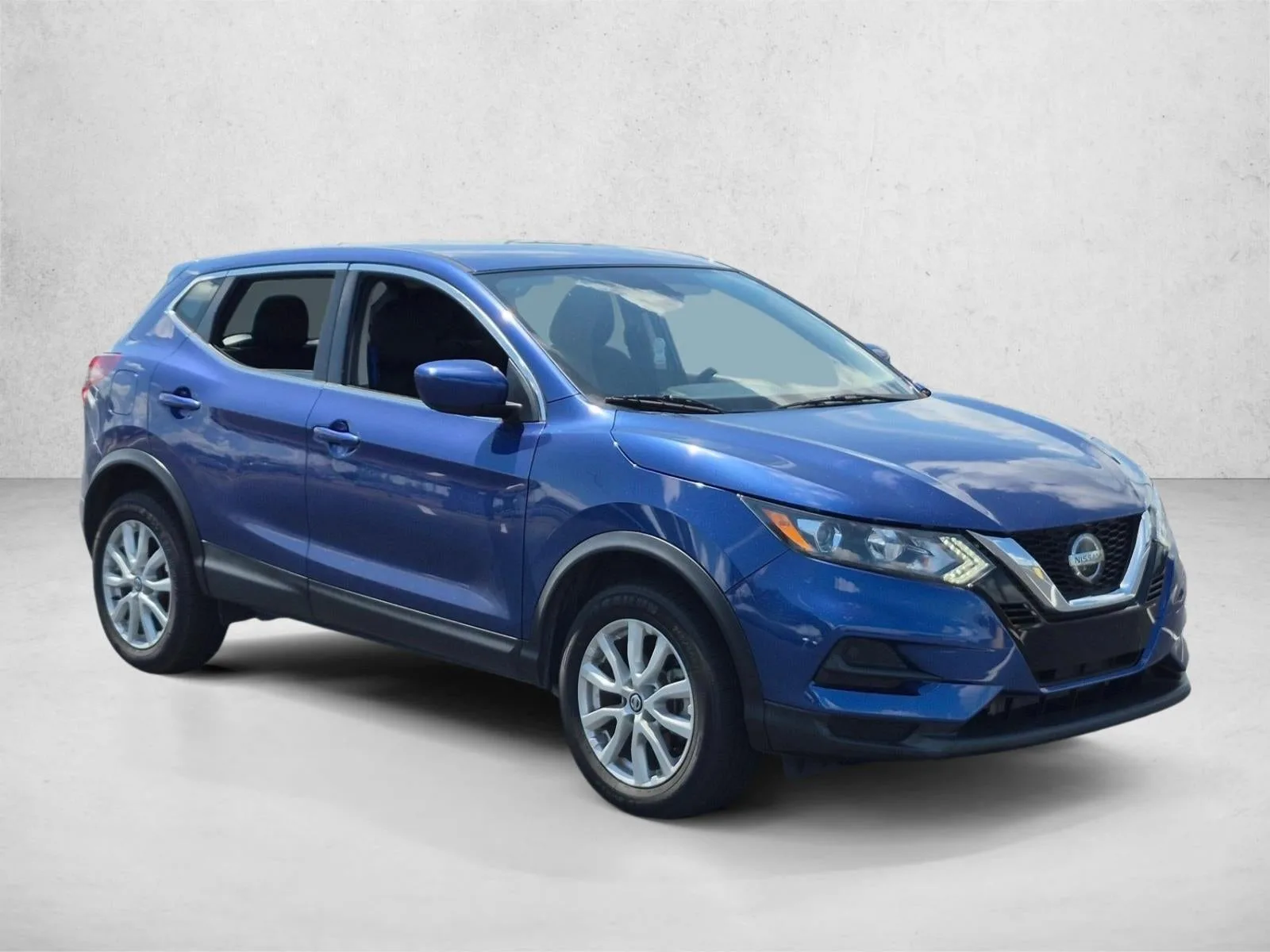 2022 Nissan Rogue Sport S FWD Xtronic CVT photo 3