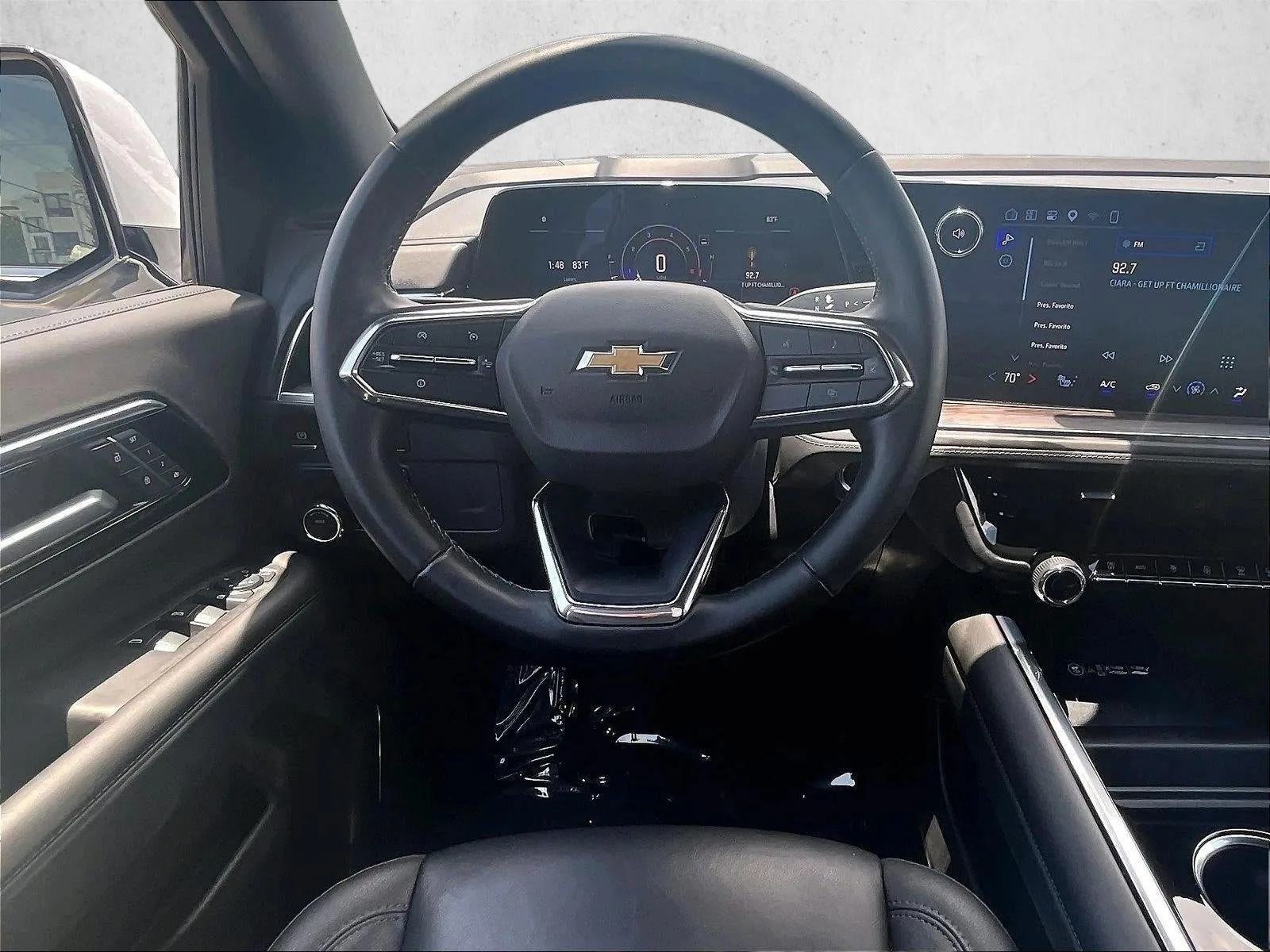2025 Chevrolet Tahoe LT photo 7