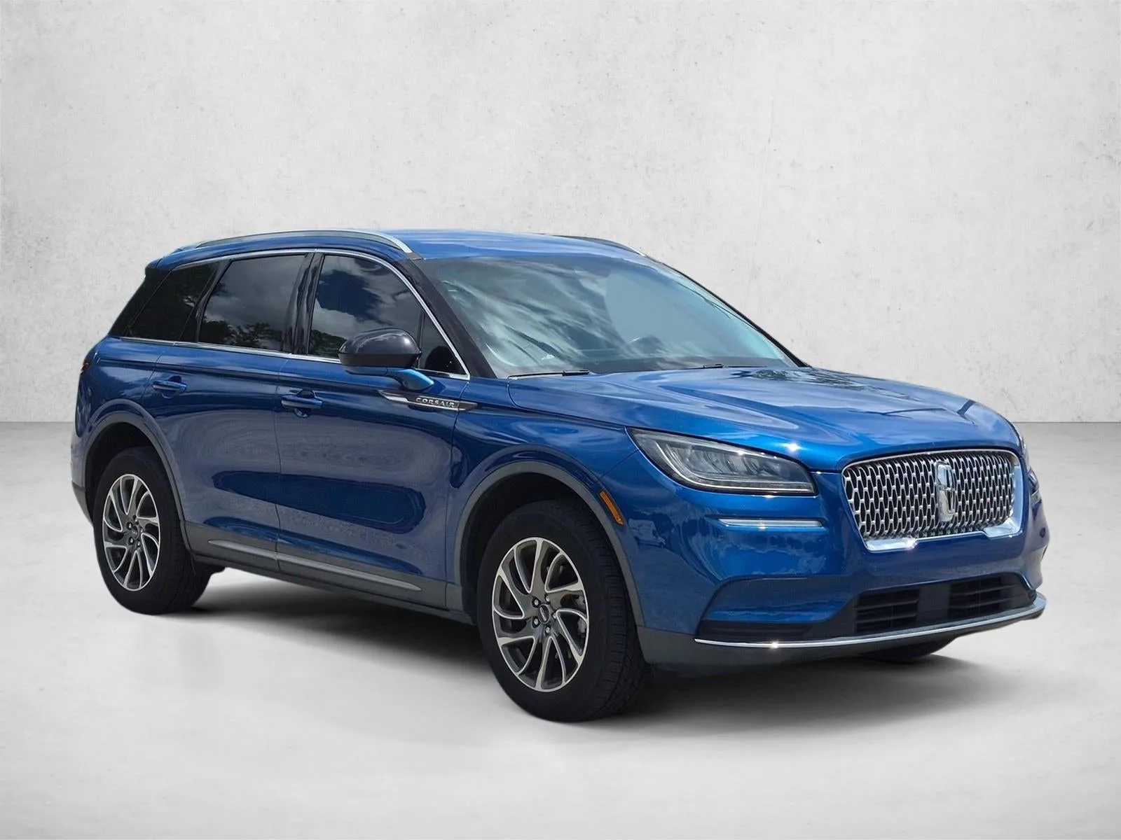 2021 Lincoln Corsair Standard FWD photo 3