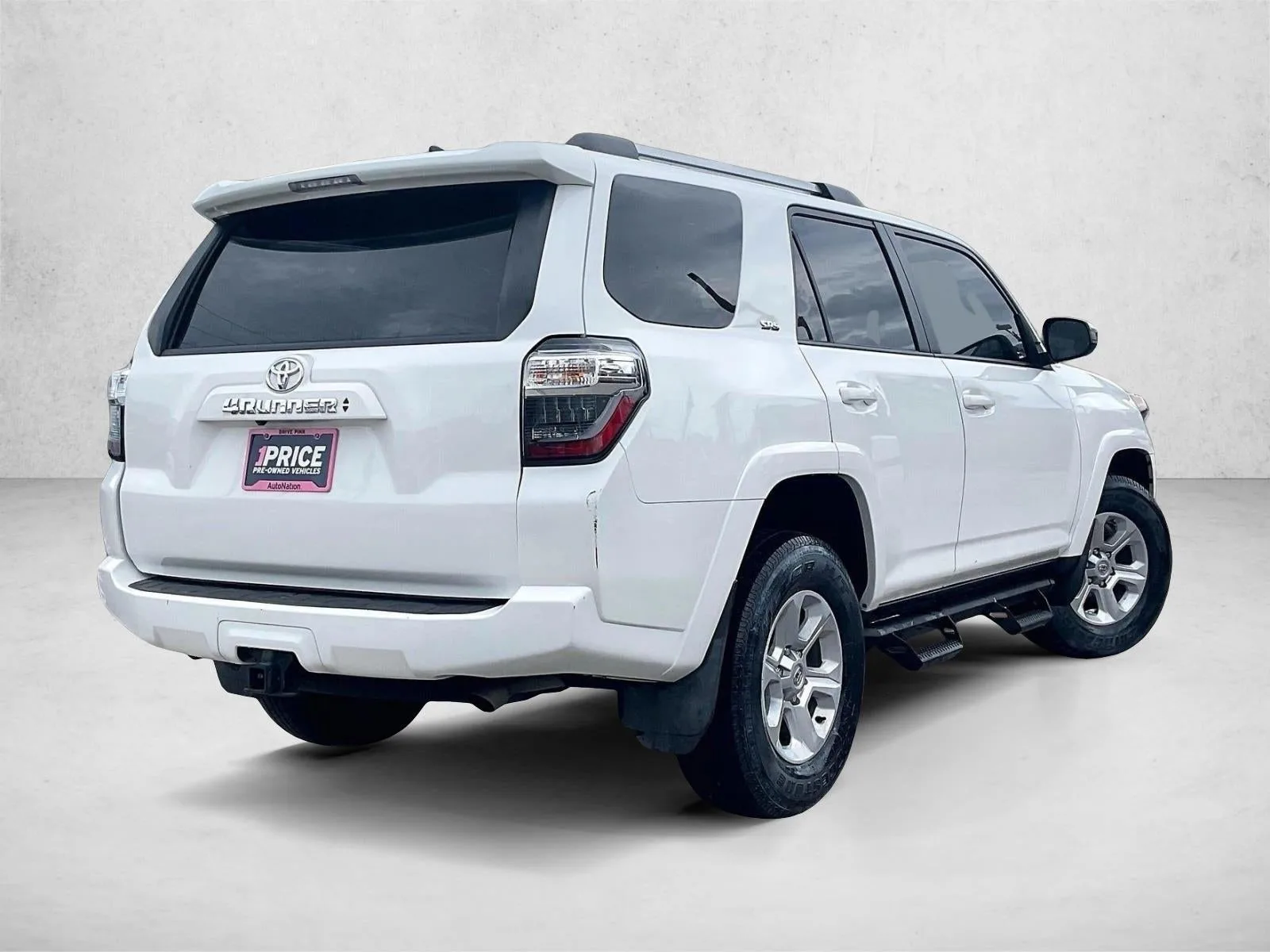 2023 Toyota 4Runner SR5 photo 2