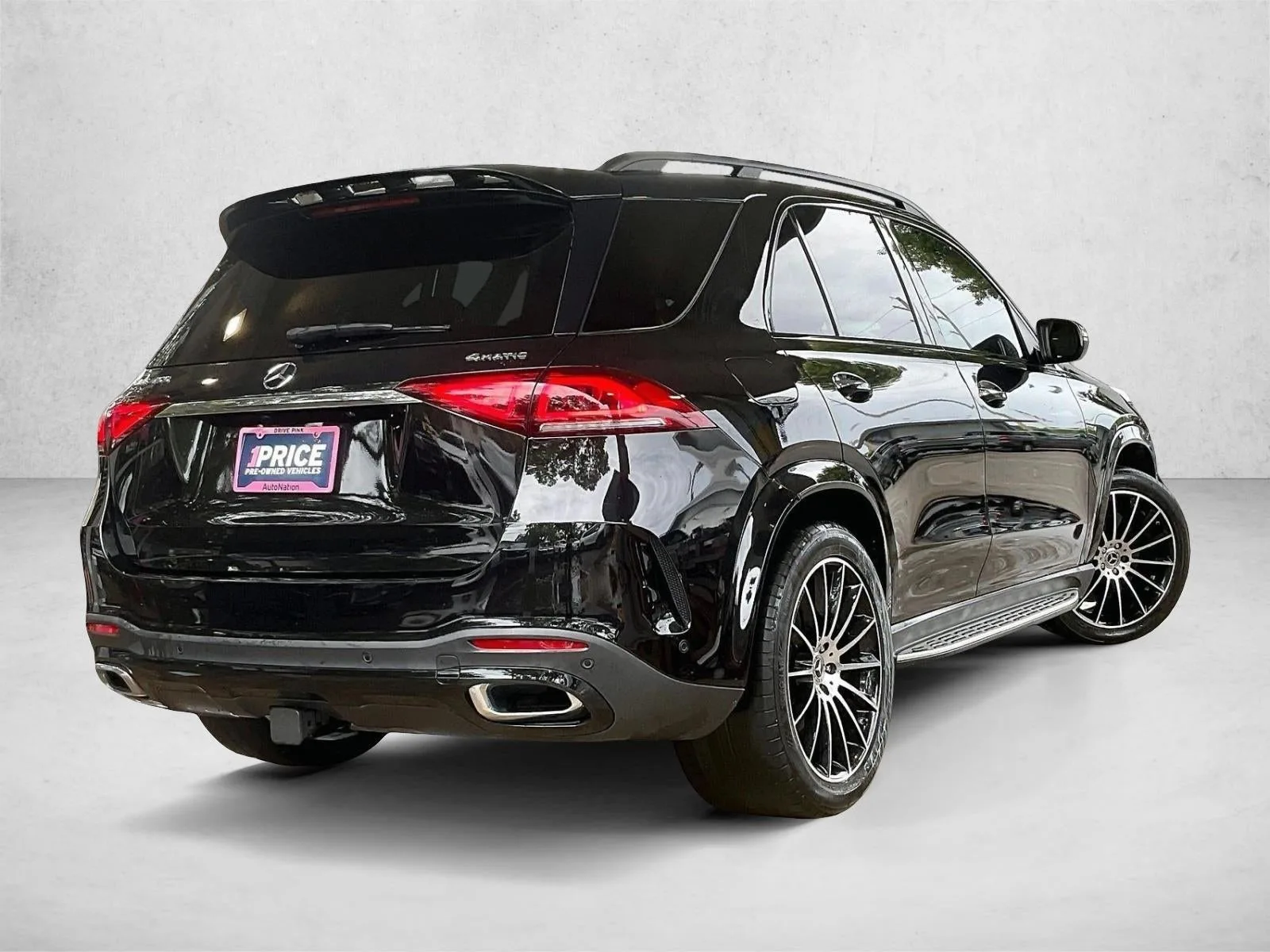 2023 Mercedes-Benz GLE 450 4MATIC® photo 2