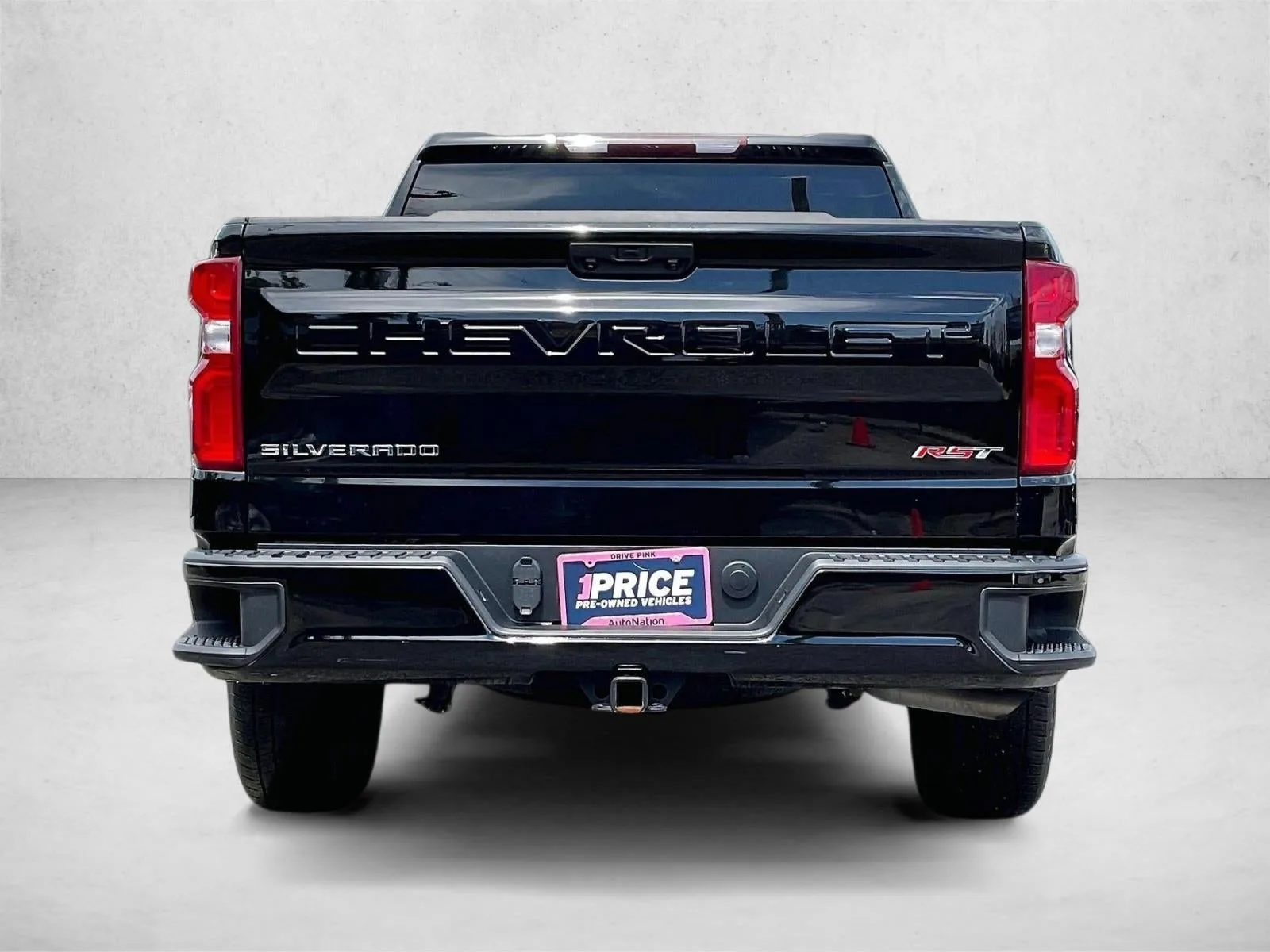 2025 Chevrolet Silverado 1500 RST photo 4