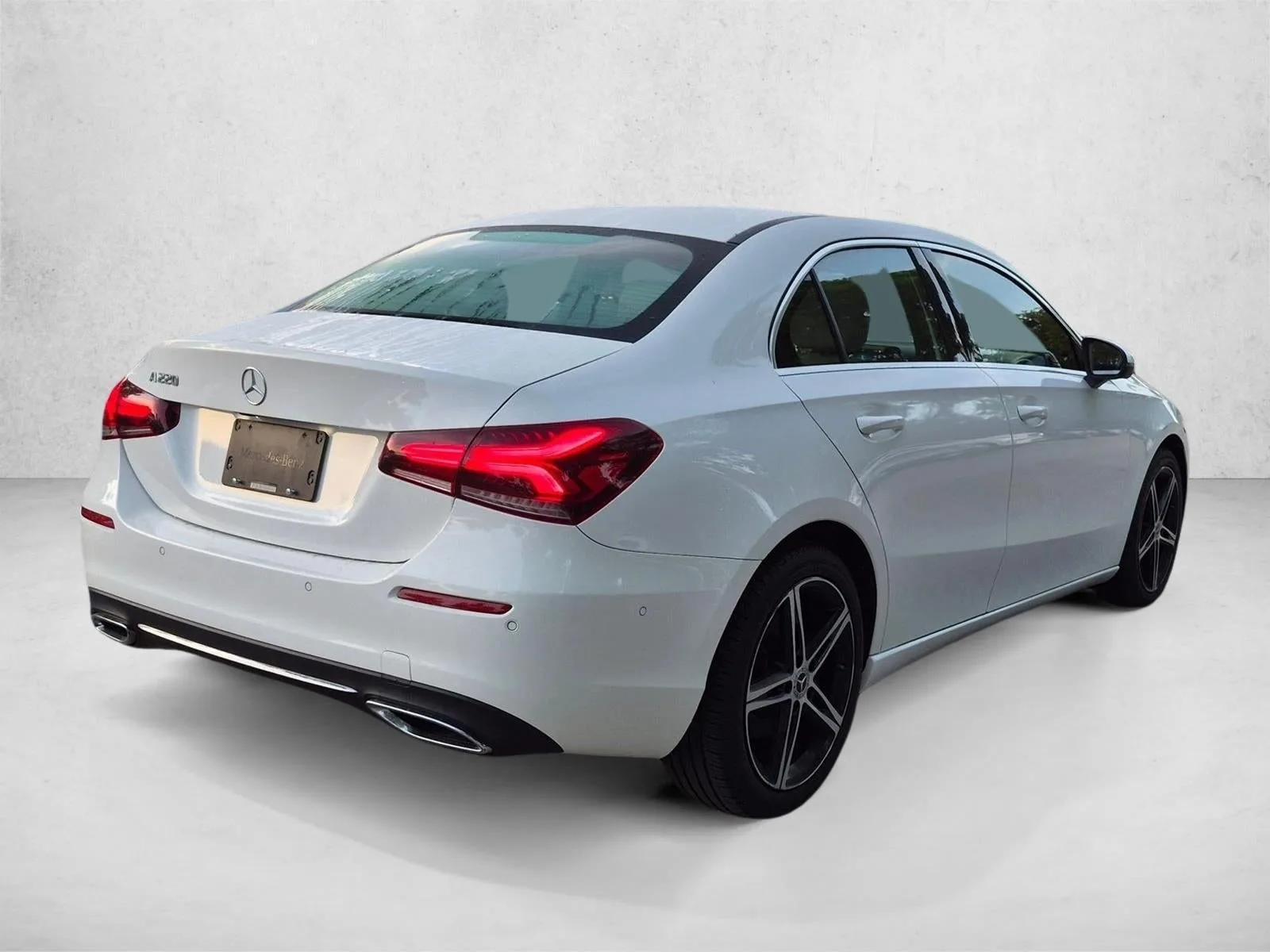 2019 Mercedes-Benz A-Class A 220 Sedan photo 4