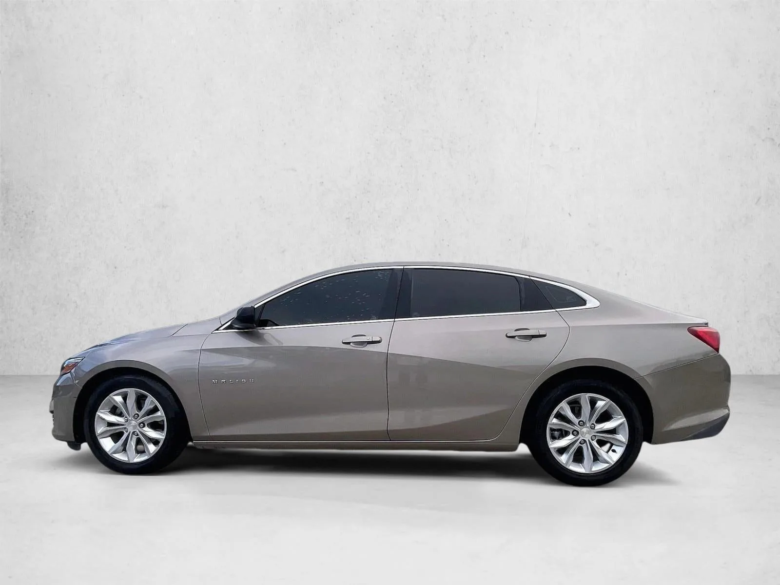 2023 Chevrolet Malibu LT photo 6