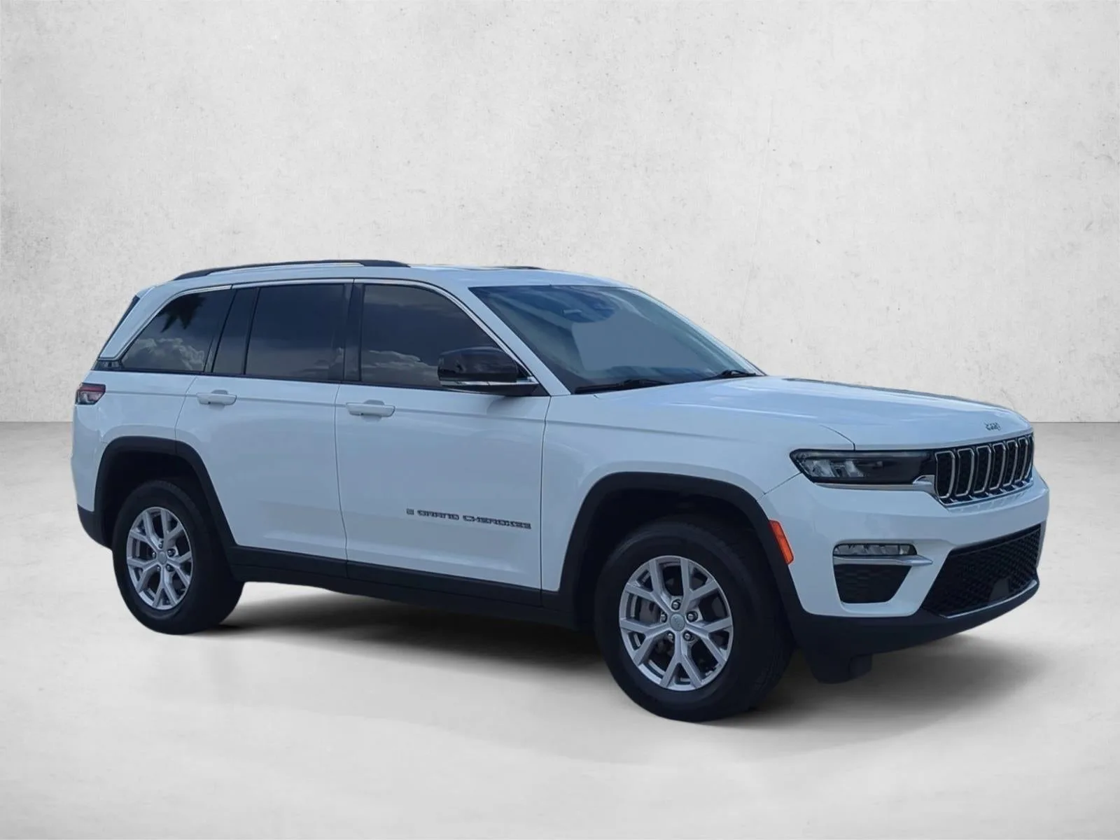 2022 Jeep Grand Cherokee Limited 4x4 photo 3