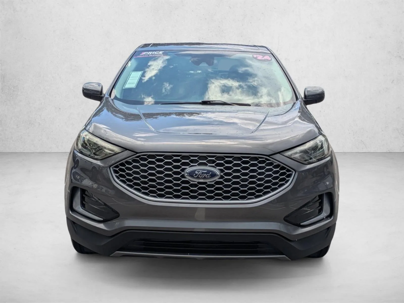 2024 Ford Edge SEL AWD photo 2