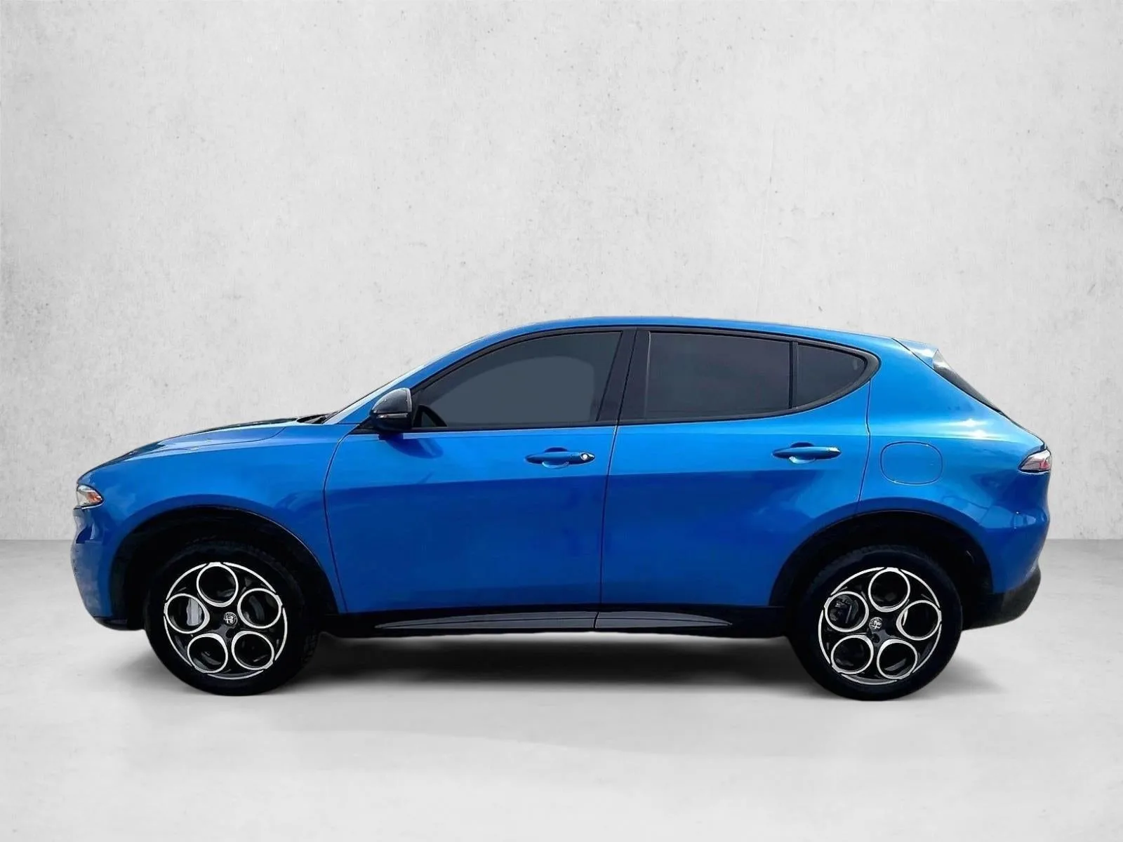 2025 Alfa Romeo Tonale Base photo 6