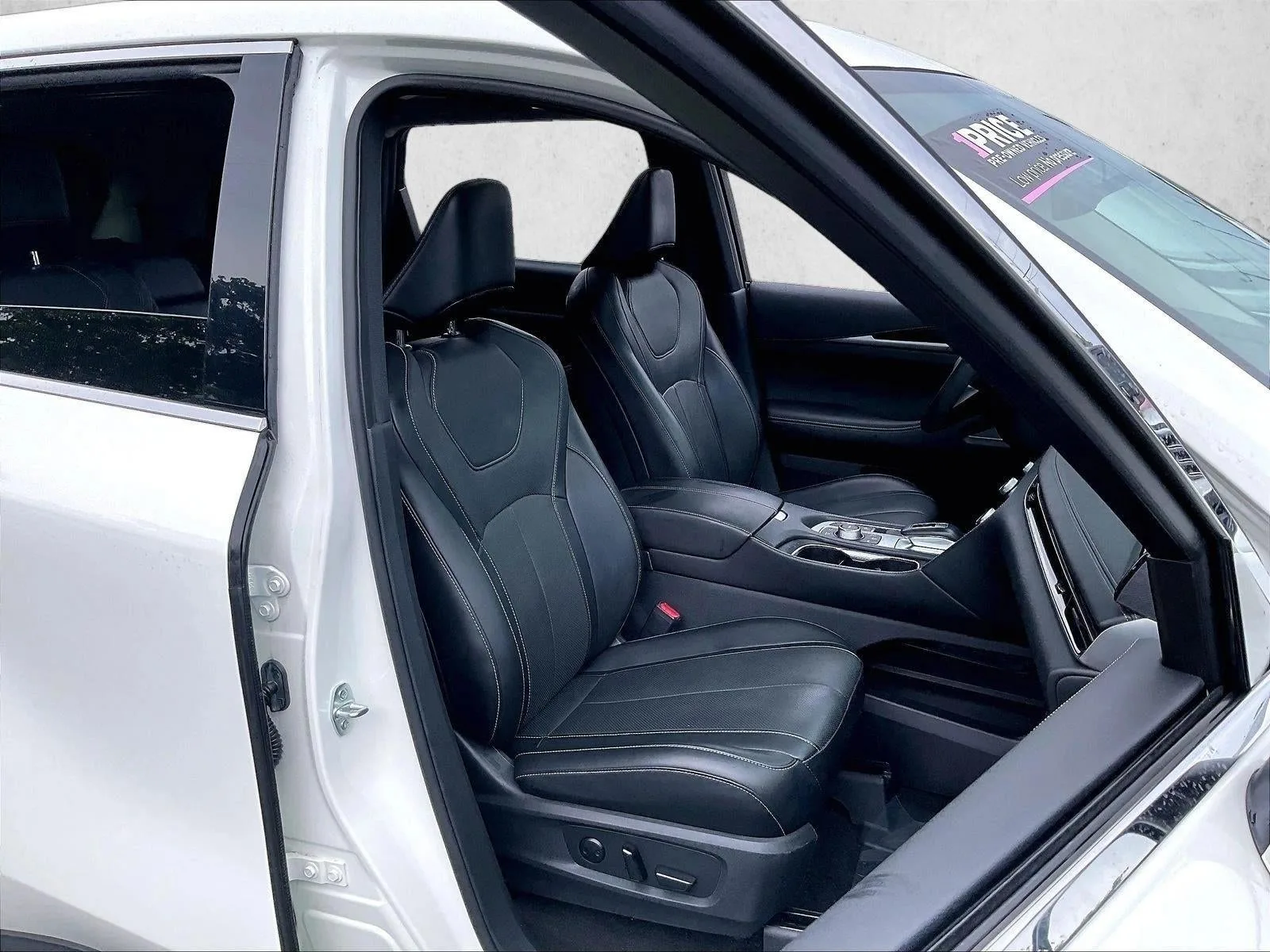 2024 INFINITI QX60 PURE photo 9
