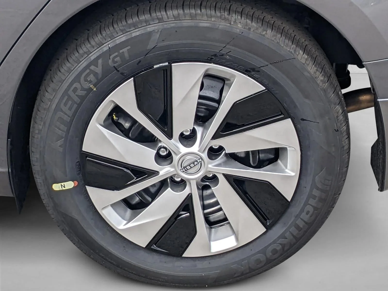 2025 Nissan Altima S FWD photo 9