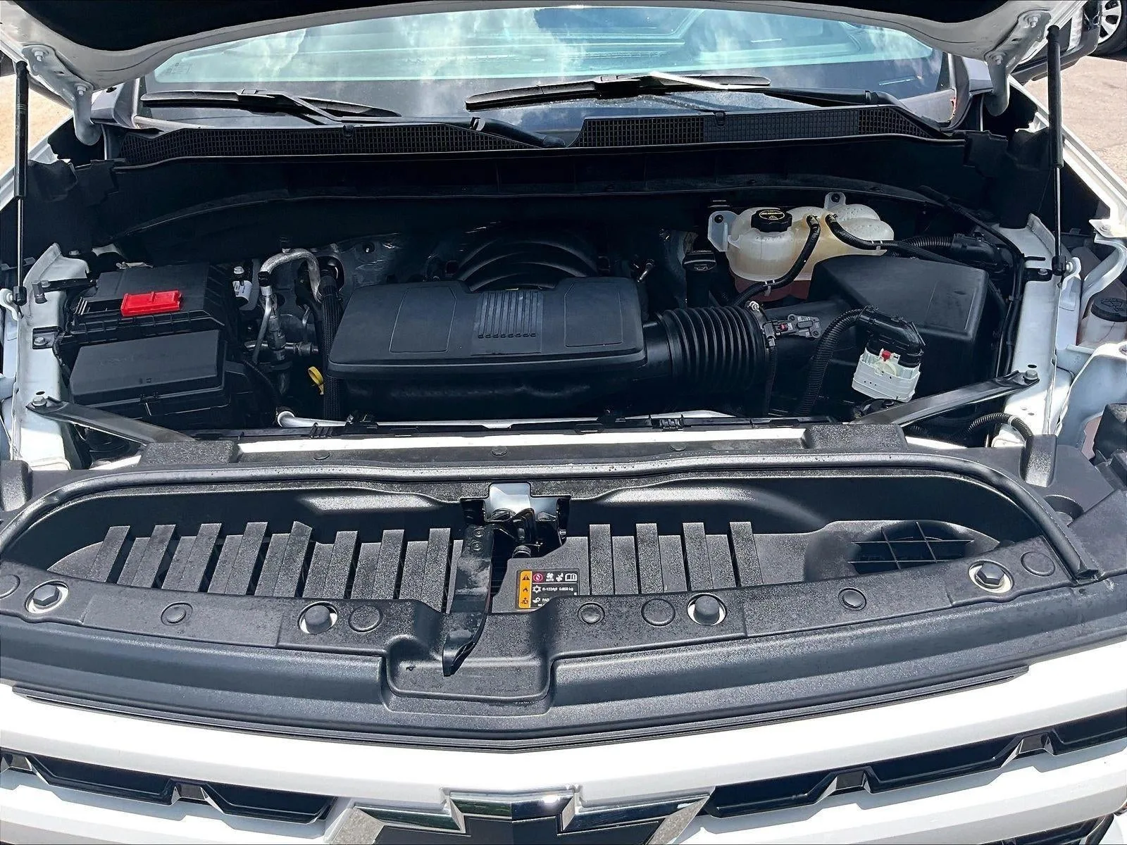 2024 Chevrolet Silverado 1500 RST photo 11