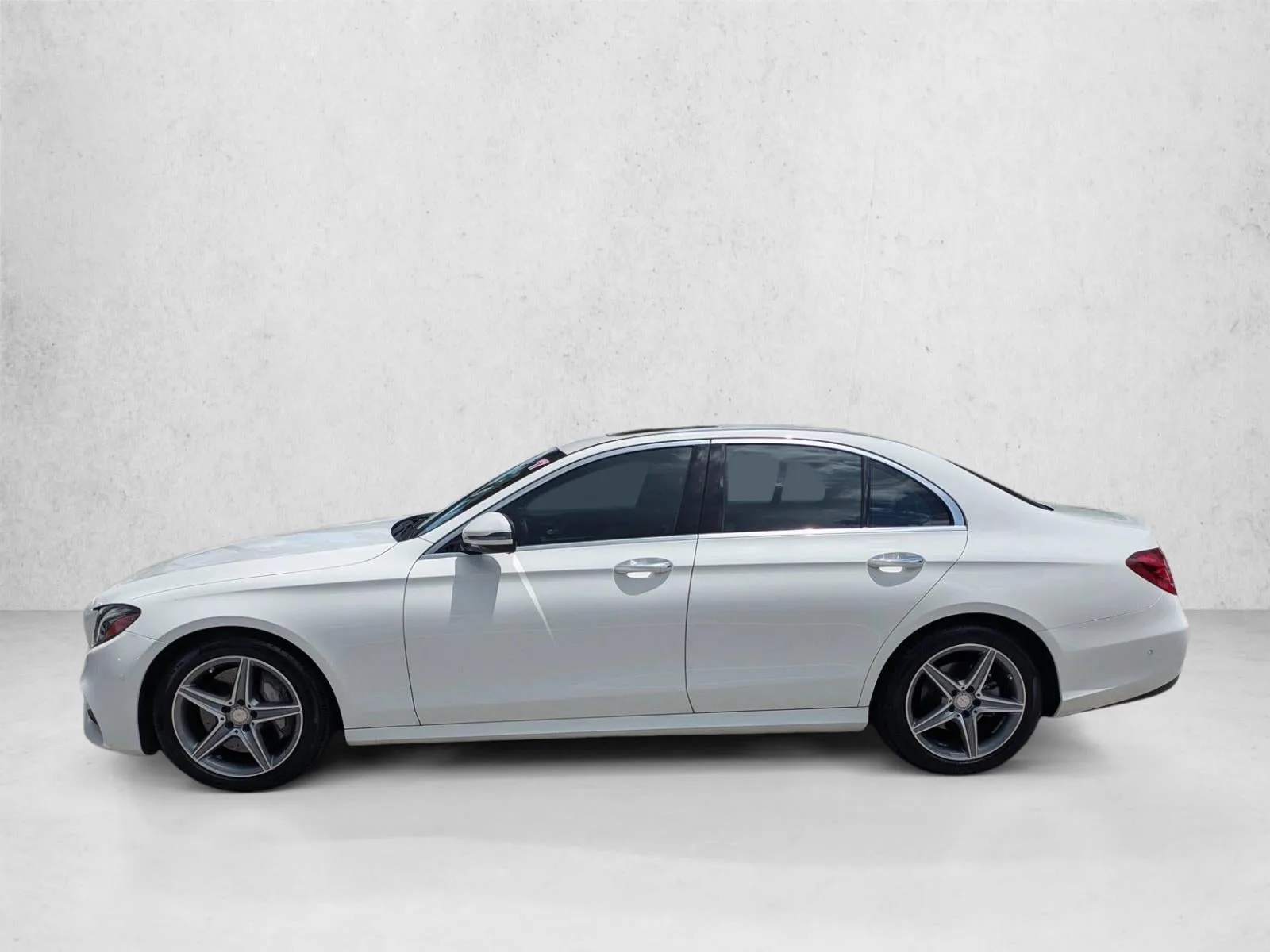 2017 Mercedes-Benz E-Class E 300 Sport RWD Sedan photo 9