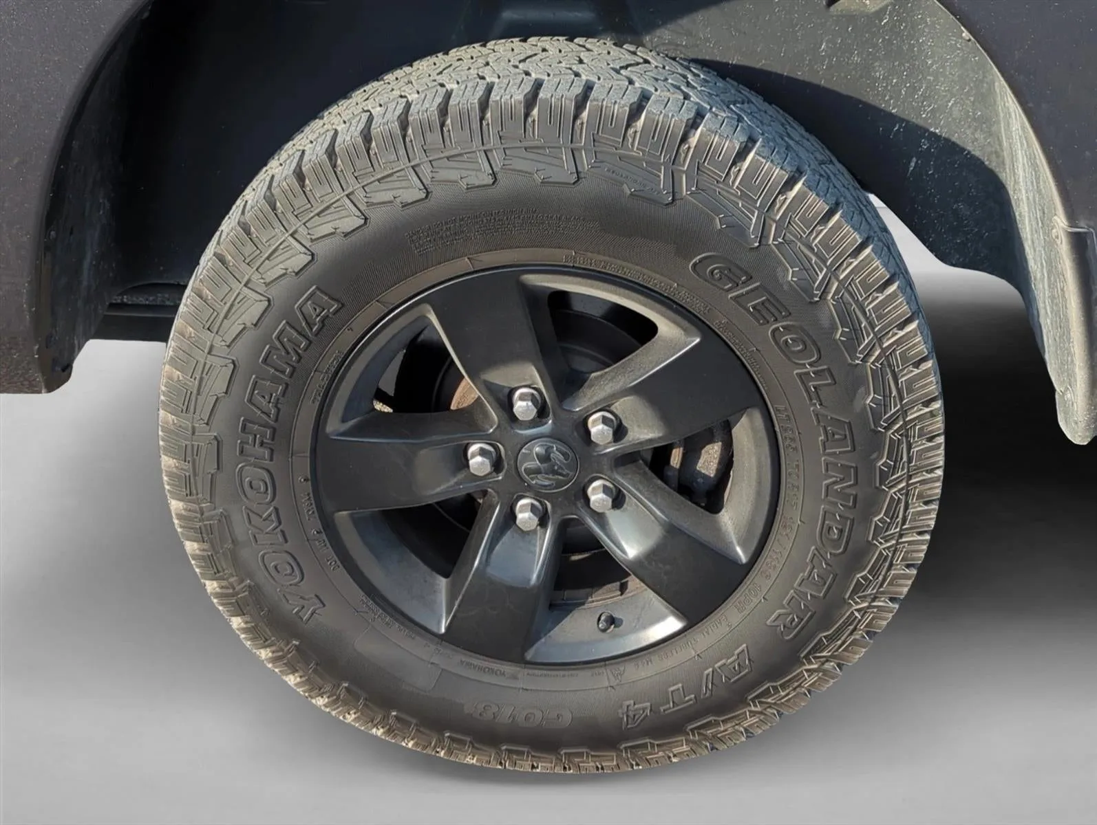2022 RAM 1500 Classic Tradesman 4x4 Reg Cab 6'4" Box photo 7