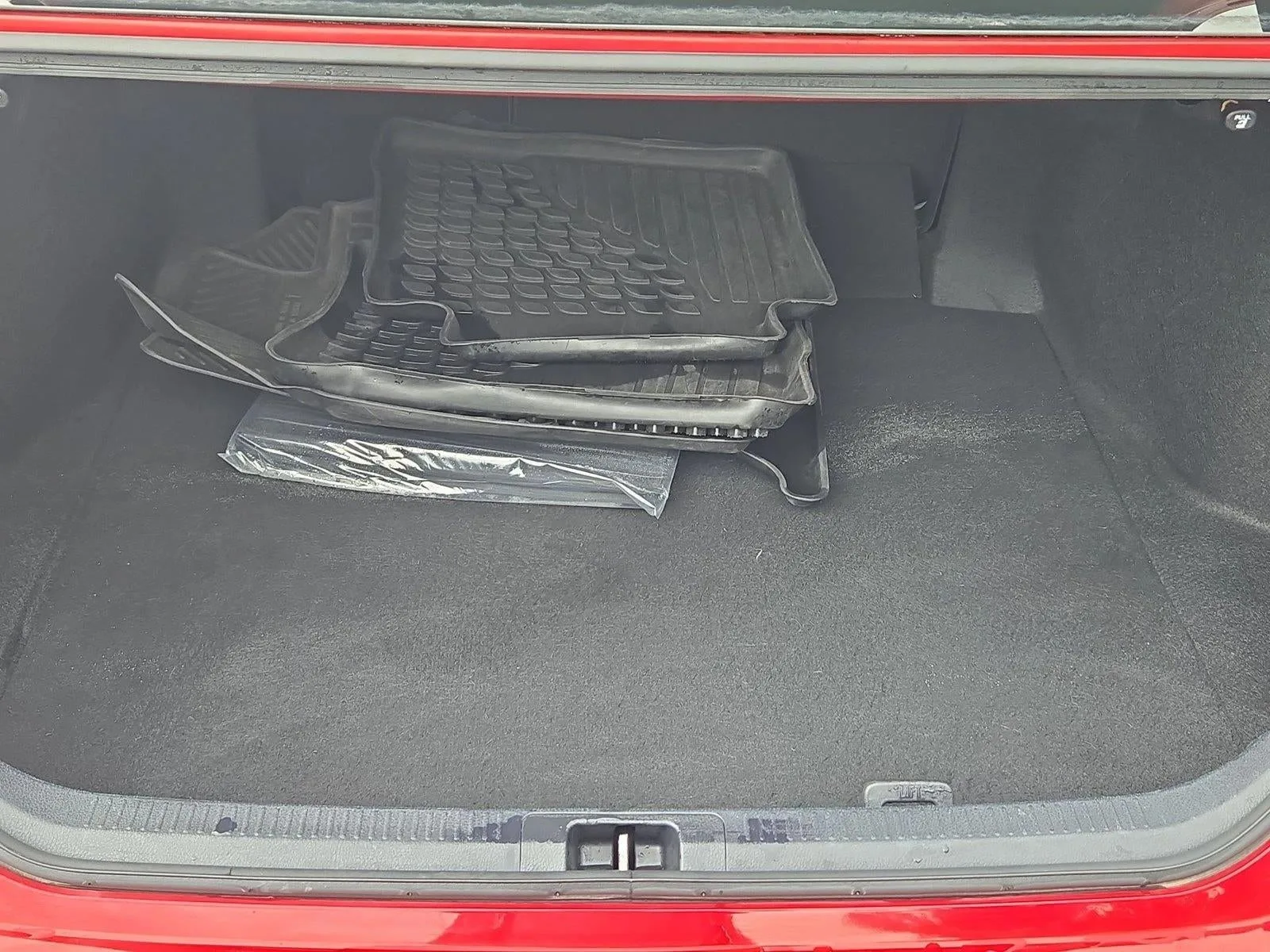 2020 Toyota Camry SE Auto AWD (Natl) photo 6