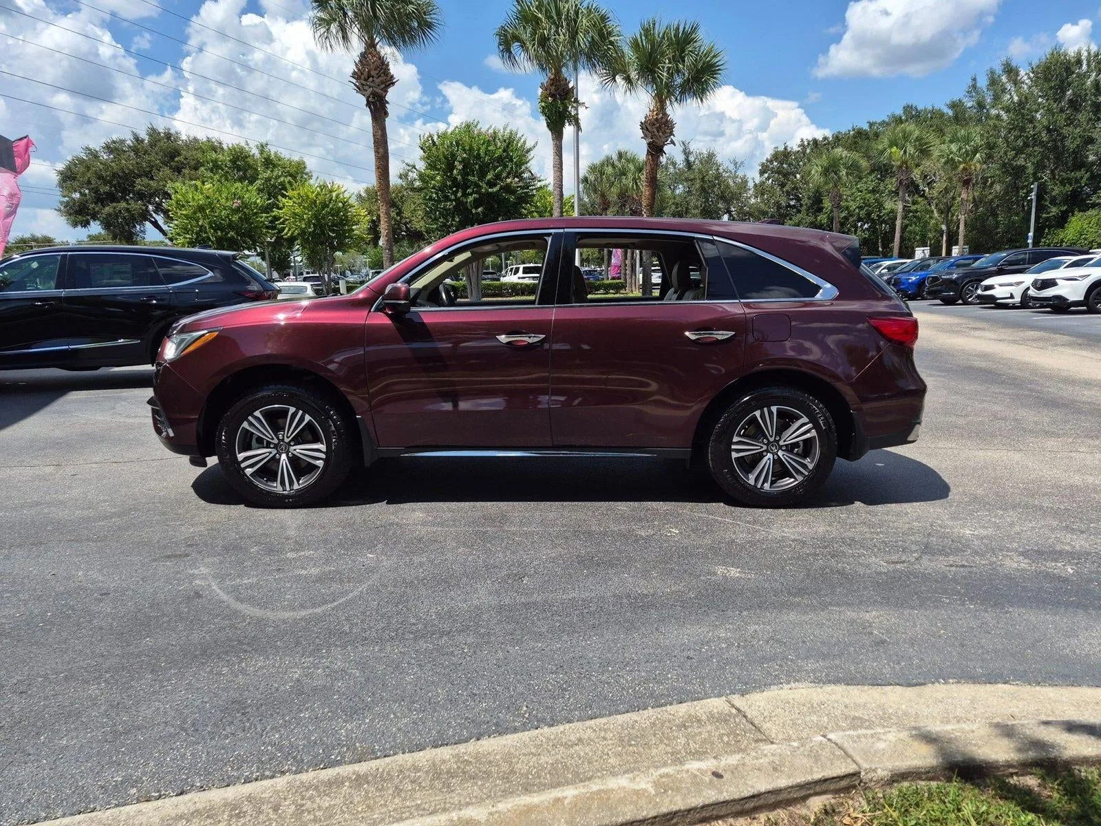 2017 Acura MDX FWD photo 8