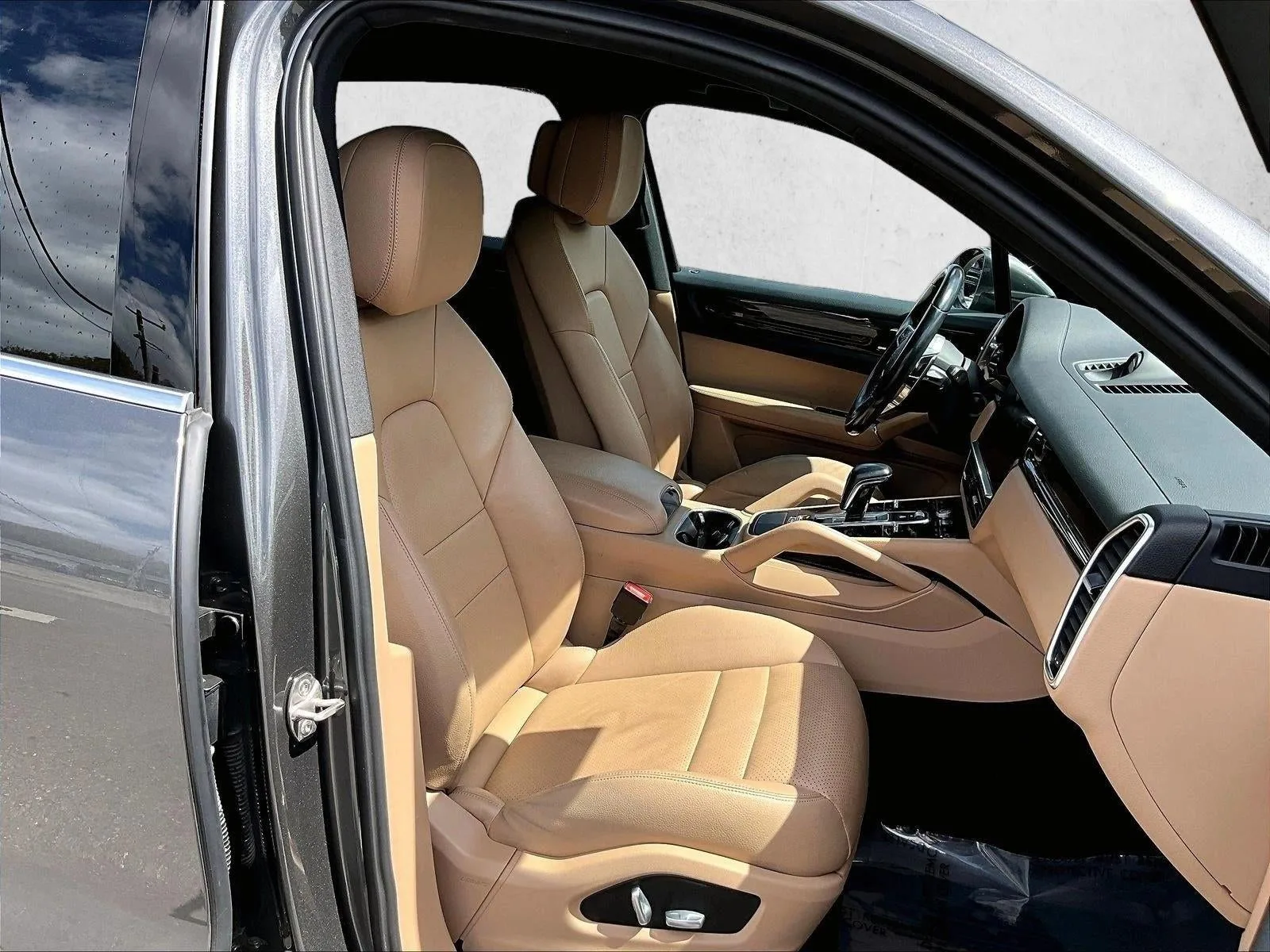2020 Porsche Cayenne Base photo 9