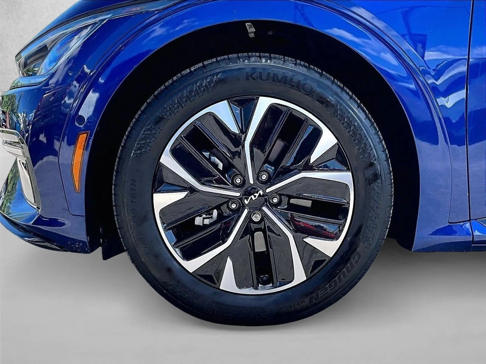 2024 Kia EV6 GT-Line photo 10