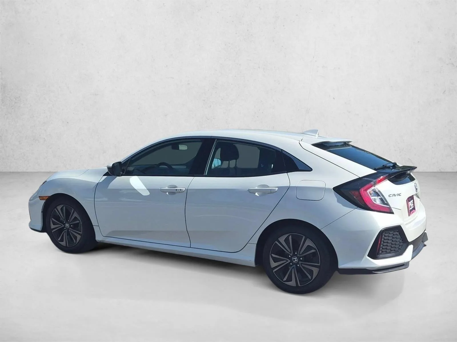 2018 Honda Civic Hatchback EX CVT photo 7