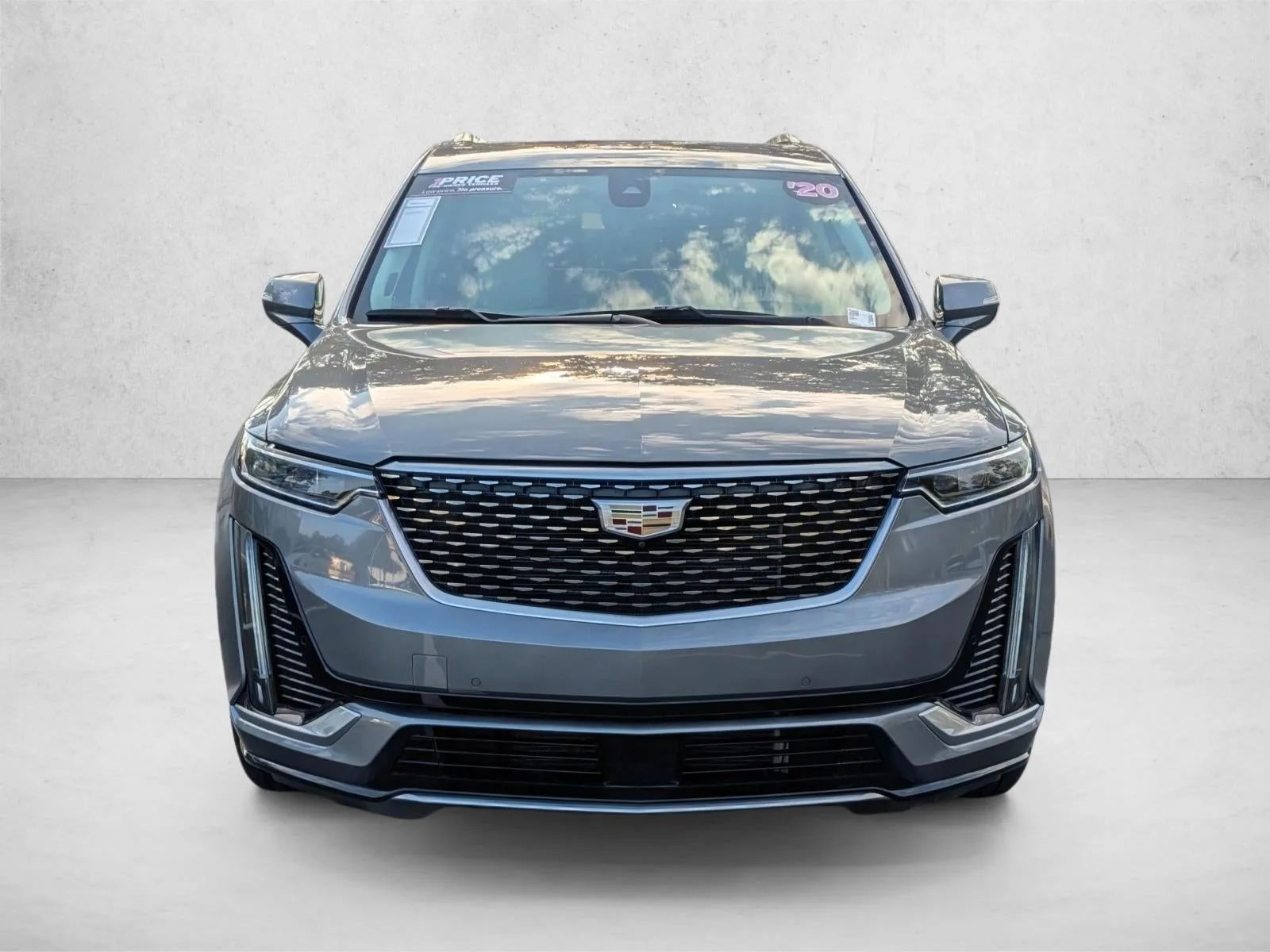 2020 Cadillac XT6 FWD 4dr Premium Luxury photo 2