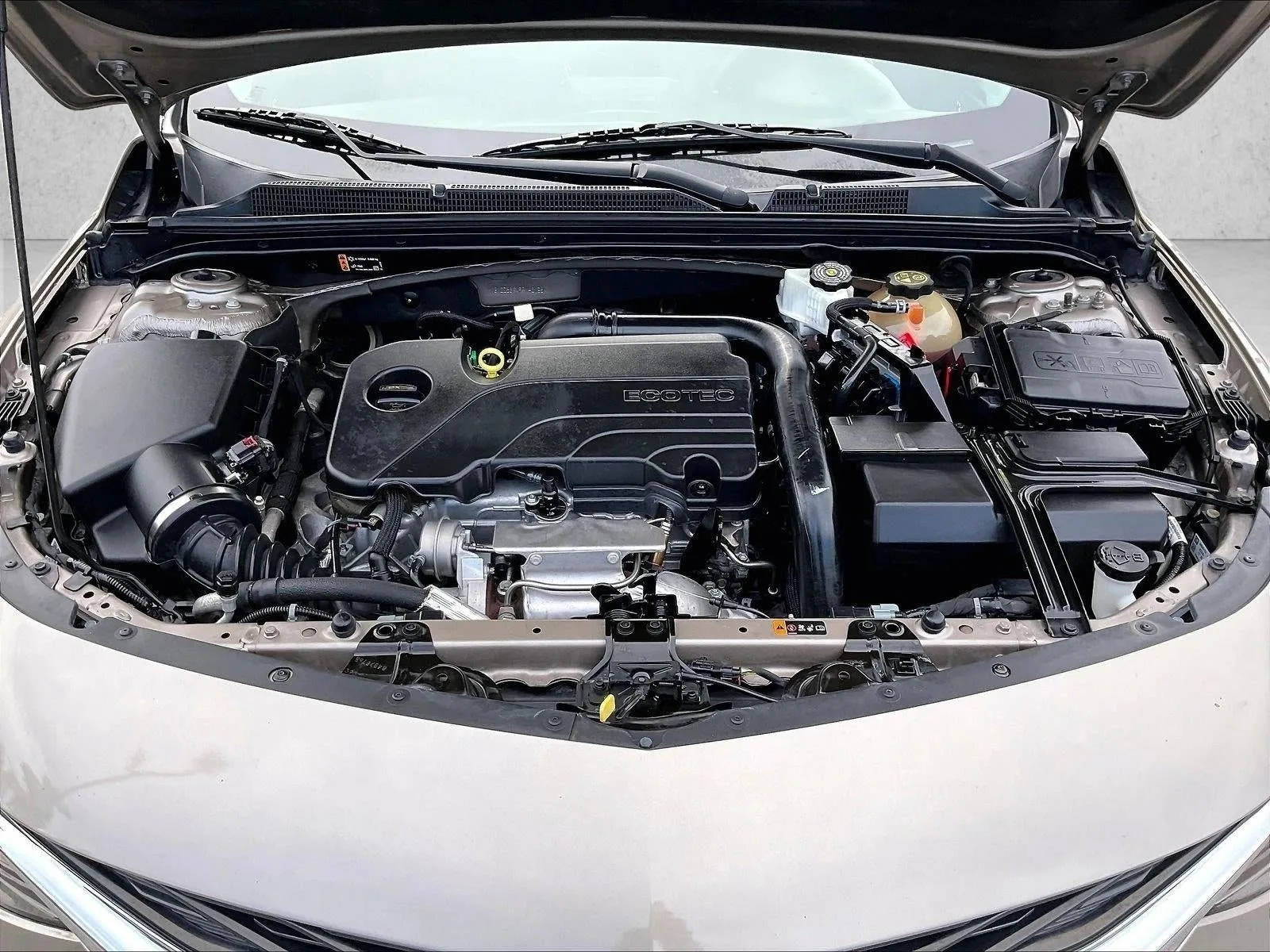 2023 Chevrolet Malibu LT photo 11