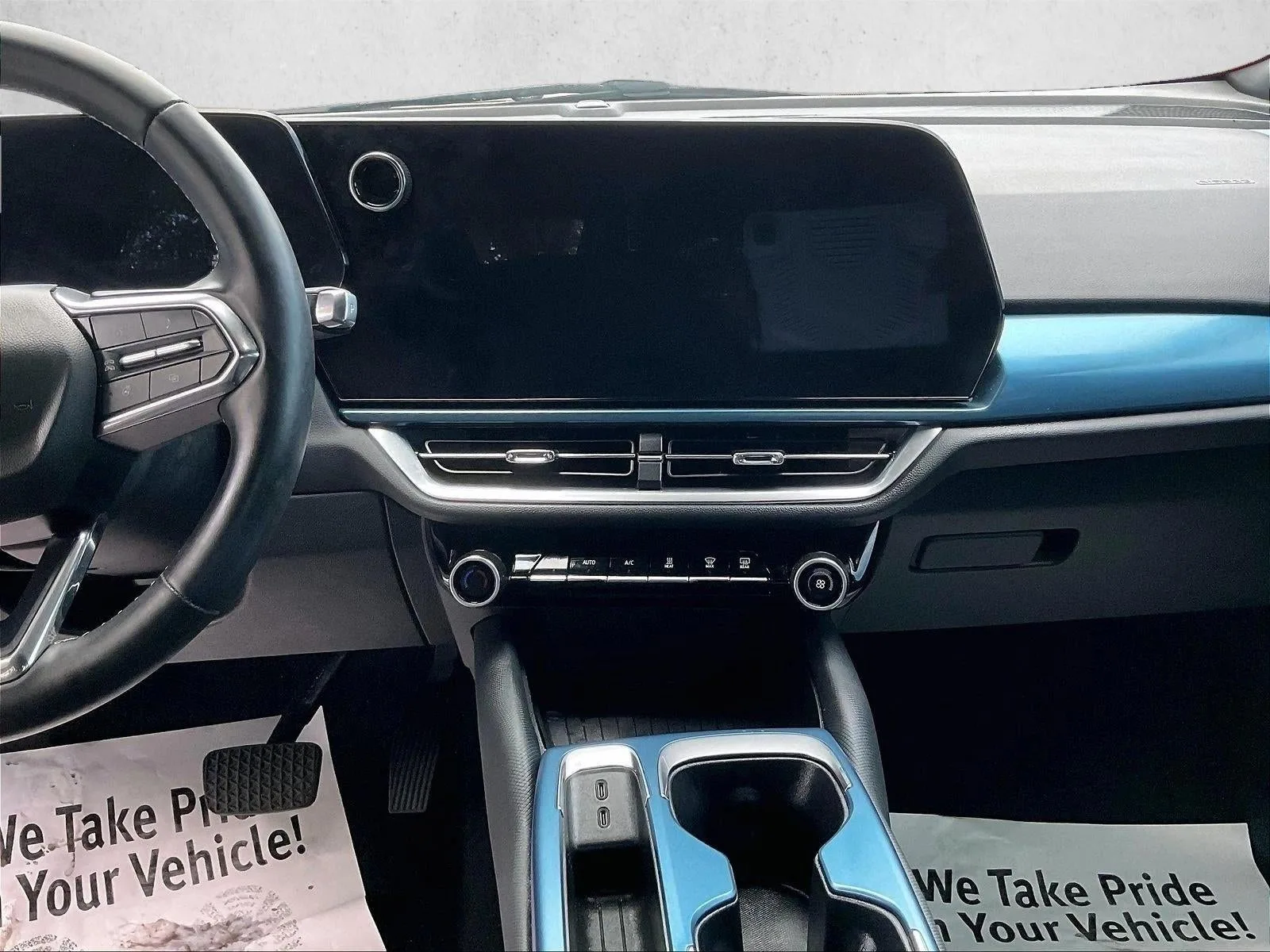 2024 Chevrolet Equinox EV 2LT photo 8