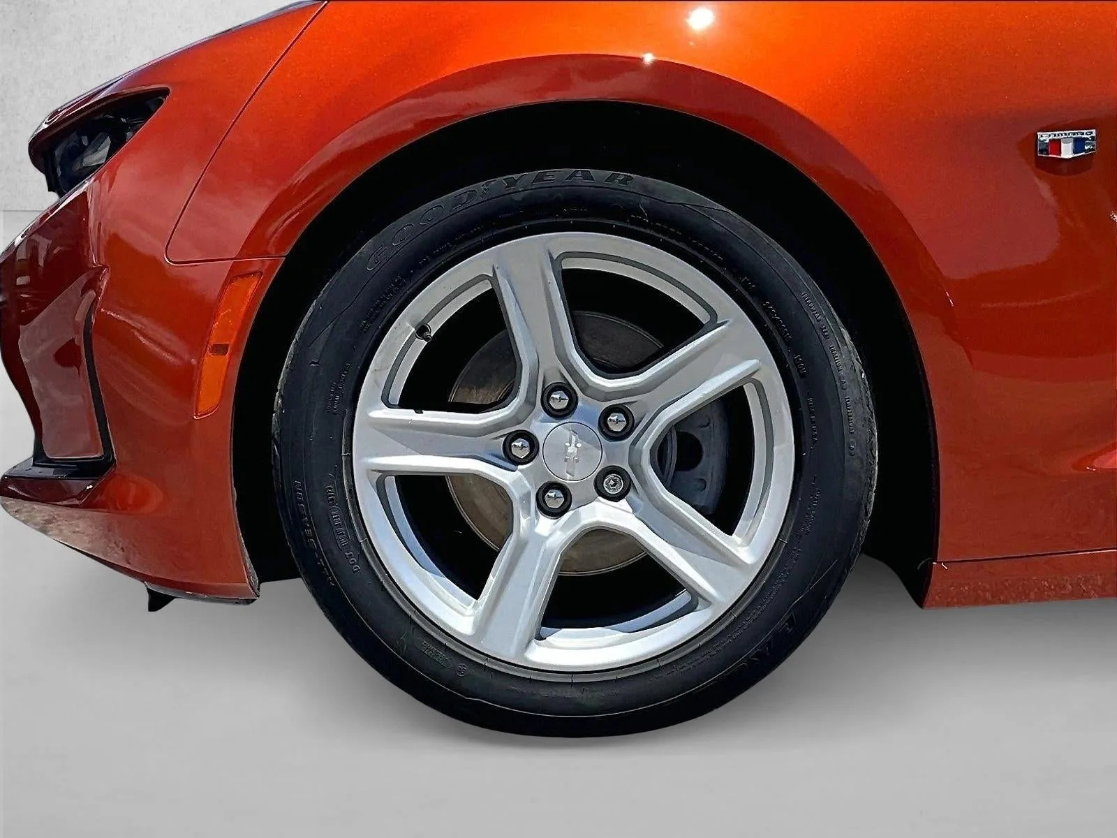 2024 Chevrolet Camaro 1LT photo 10