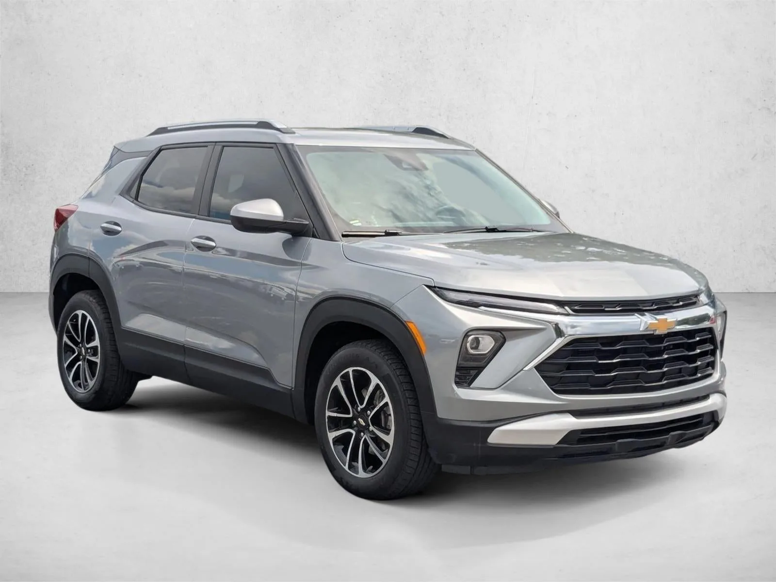 2024 Chevrolet Trailblazer LT photo 3