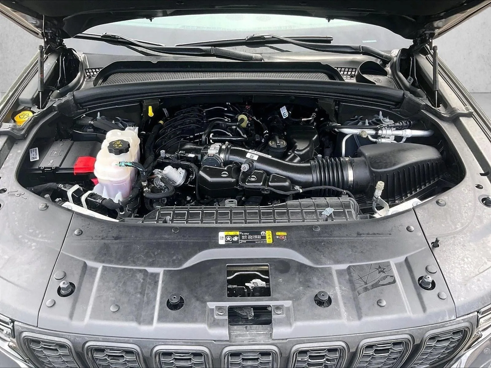 2023 Jeep Grand Cherokee Altitude 4x4 photo 11