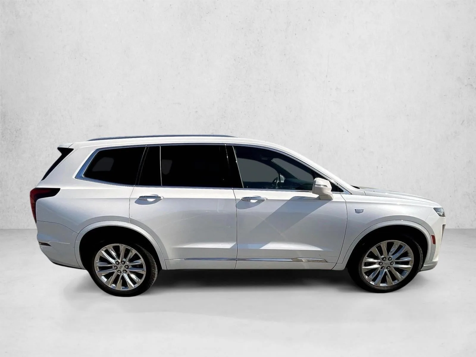 2020 Cadillac XT6 FWD 4dr Premium Luxury photo 5