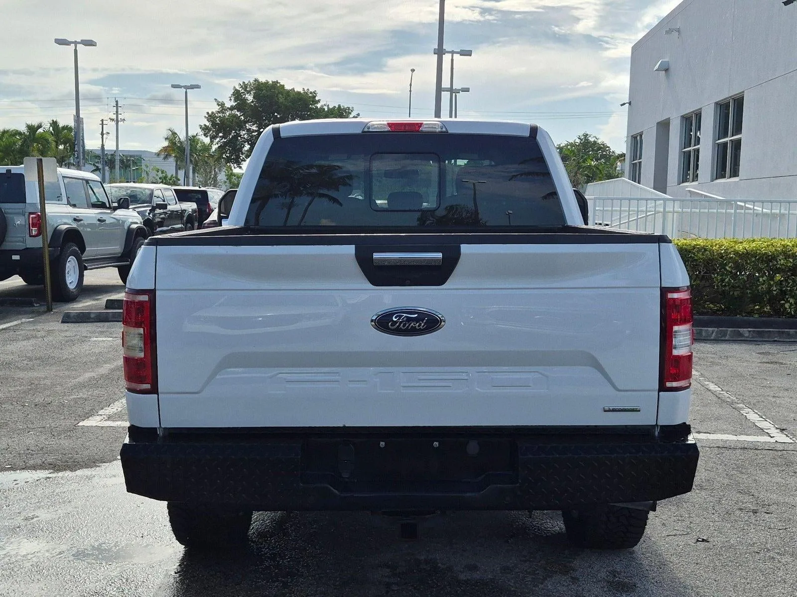 2019 Ford F-150 XLT 4WD SuperCrew 5.5' Box photo 6