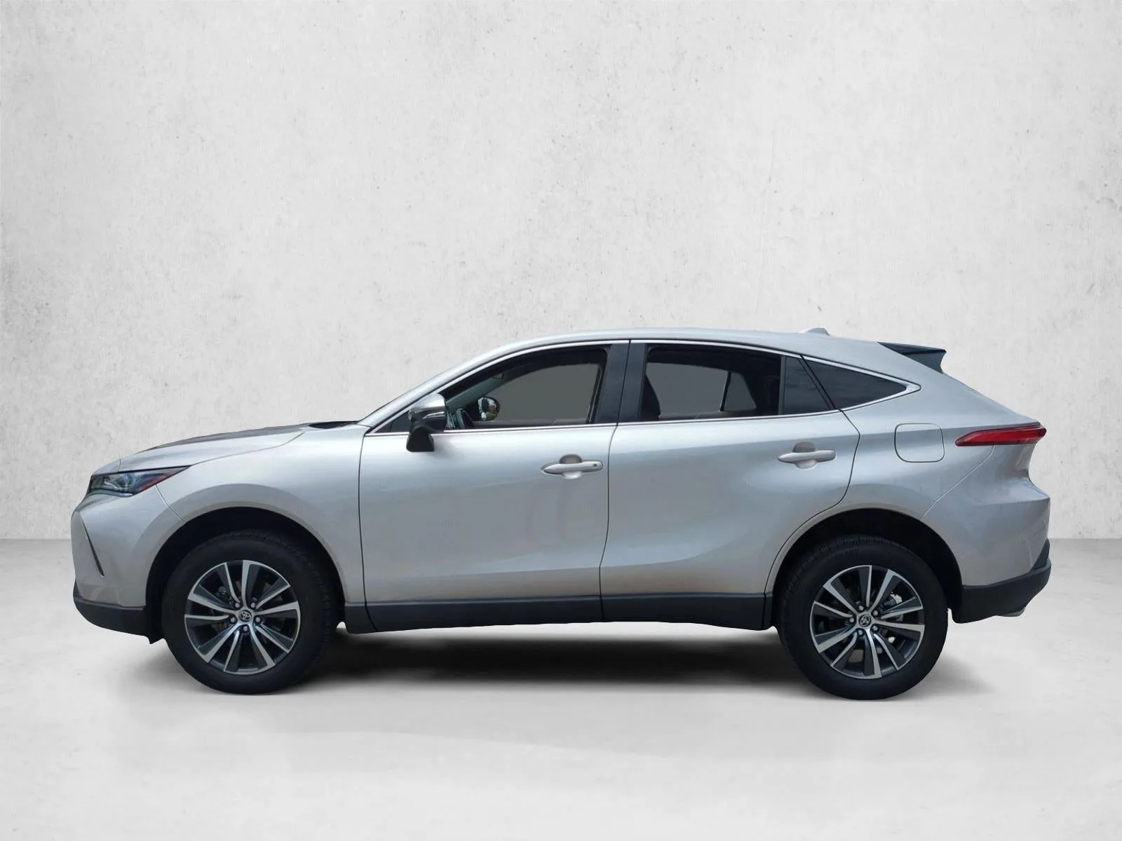 2022 Toyota Venza LE AWD (GS) photo 9