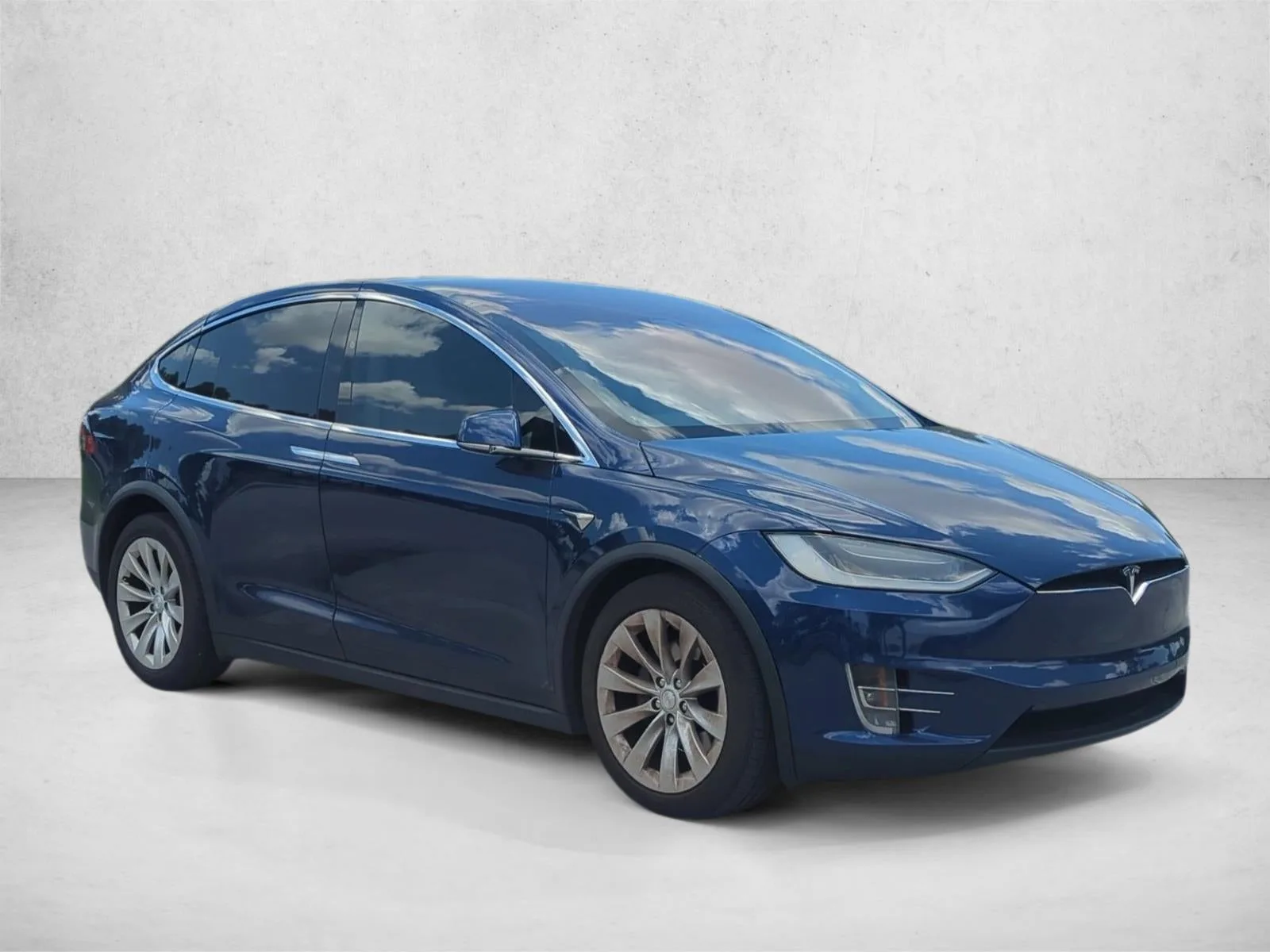 2018 Tesla Model X 75D AWD photo 3