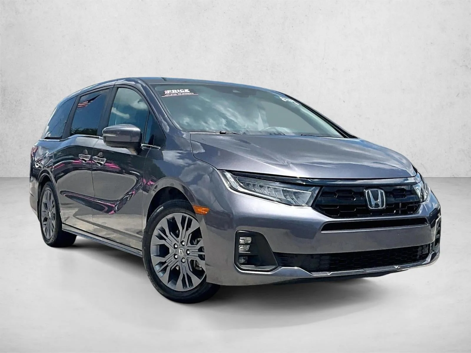 2025 Honda Odyssey Touring photo 12