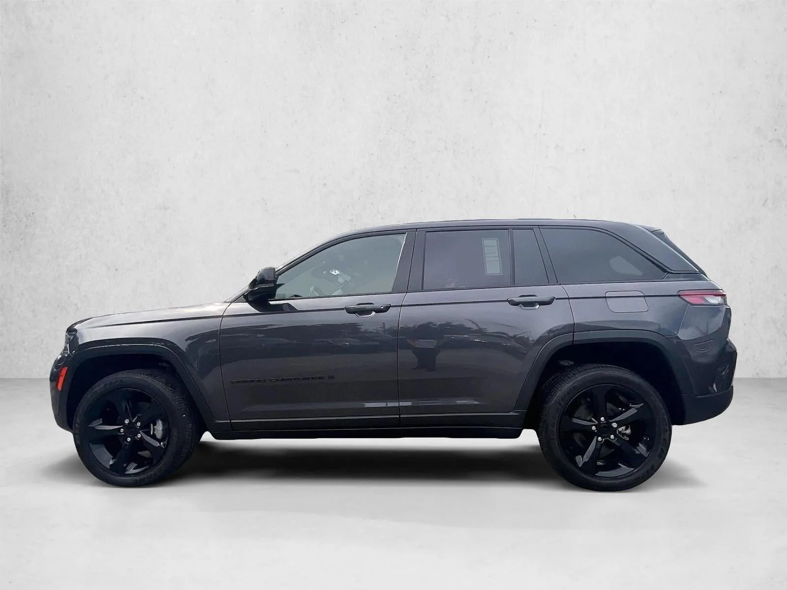 2023 Jeep Grand Cherokee Altitude 4x4 photo 6