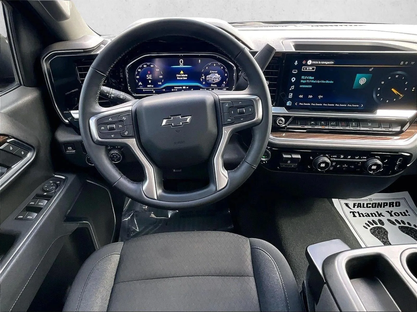 2025 Chevrolet Silverado 1500 RST photo 7