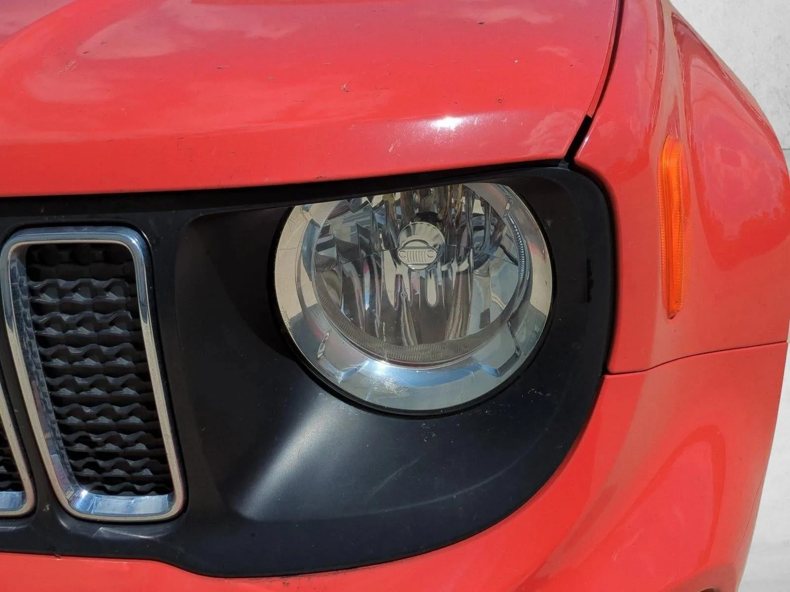 2019 Jeep Renegade Latitude FWD photo 7