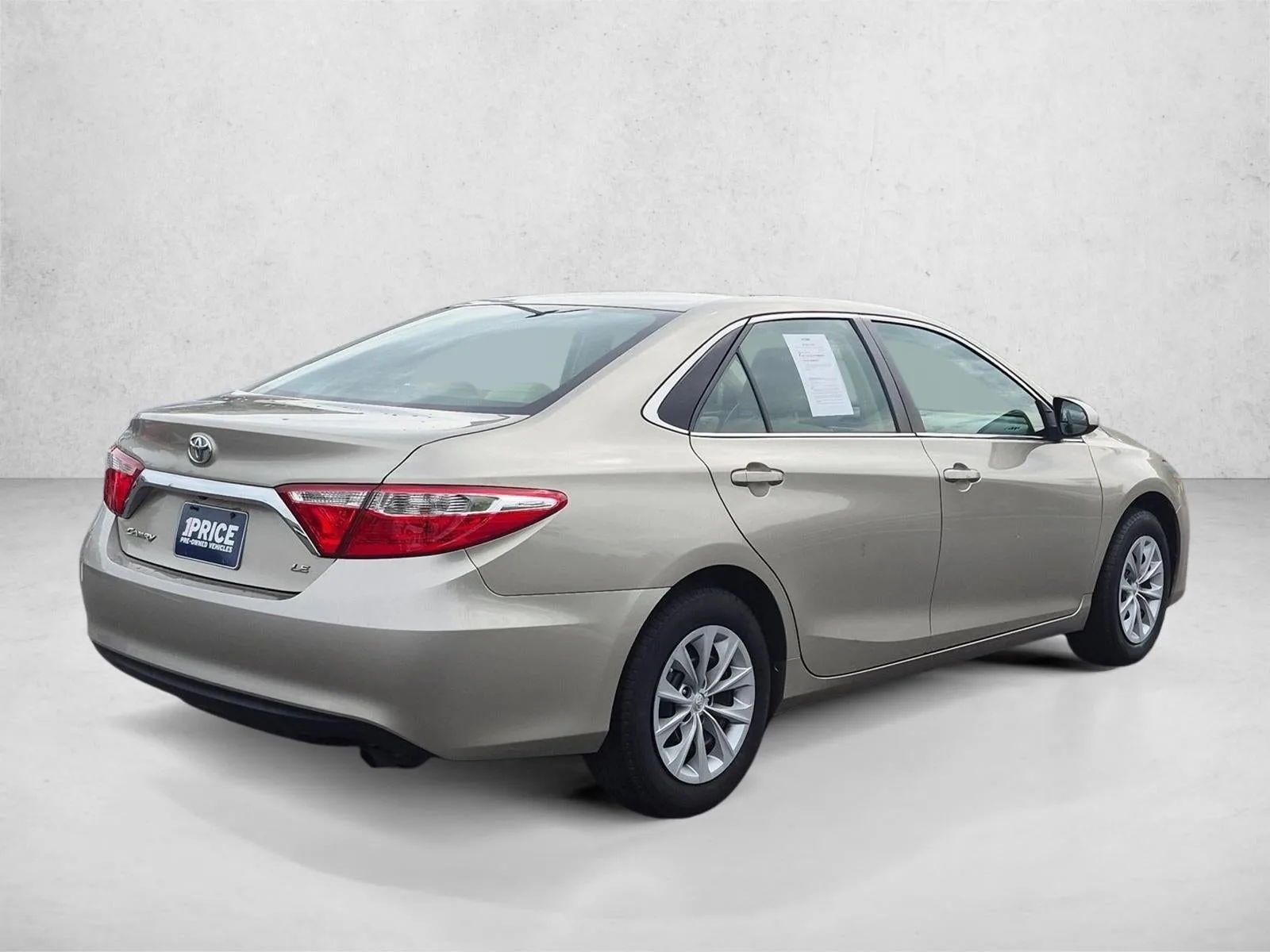 2017 Toyota Camry XLE photo 5