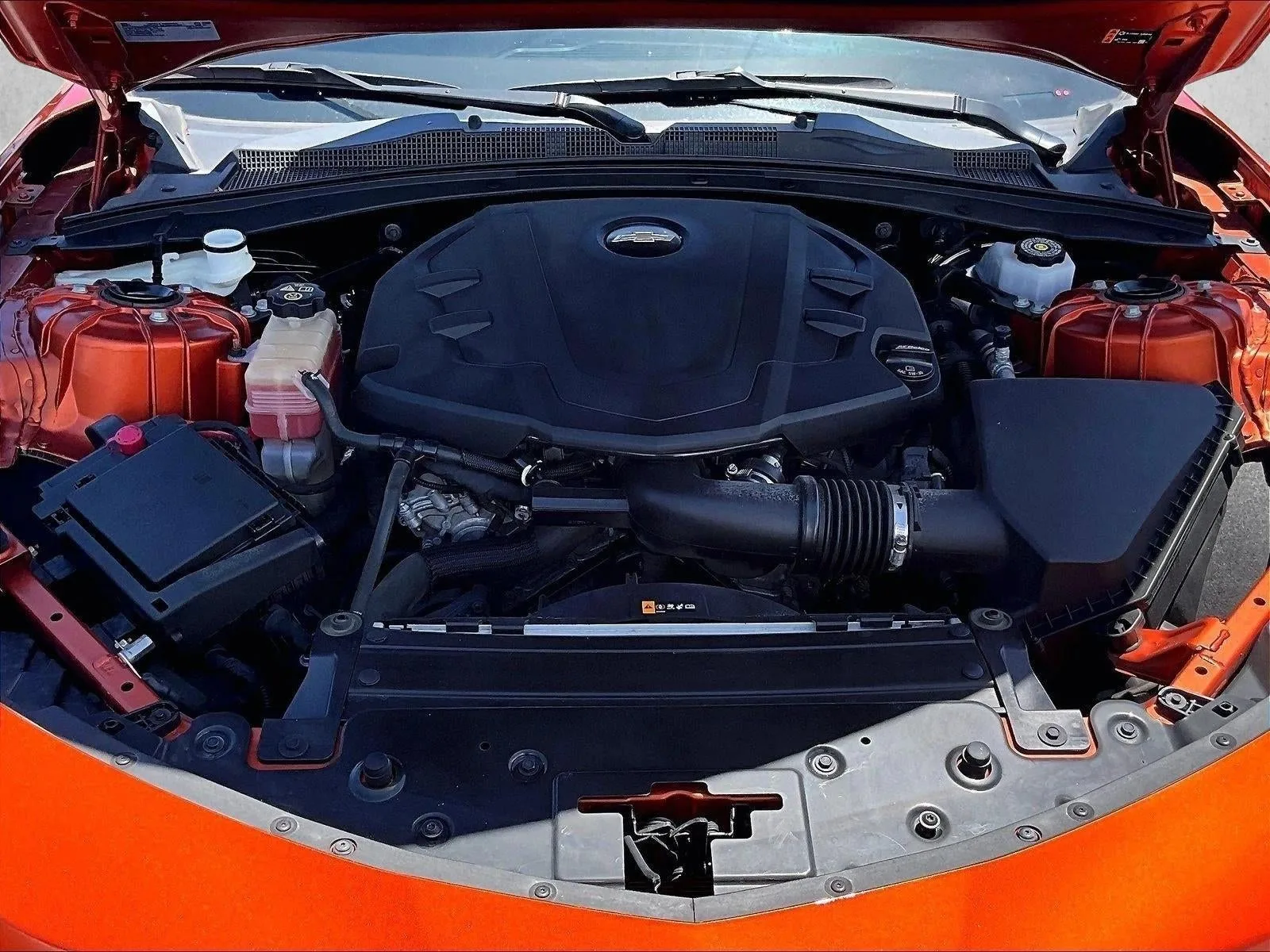 2024 Chevrolet Camaro 1LT photo 11